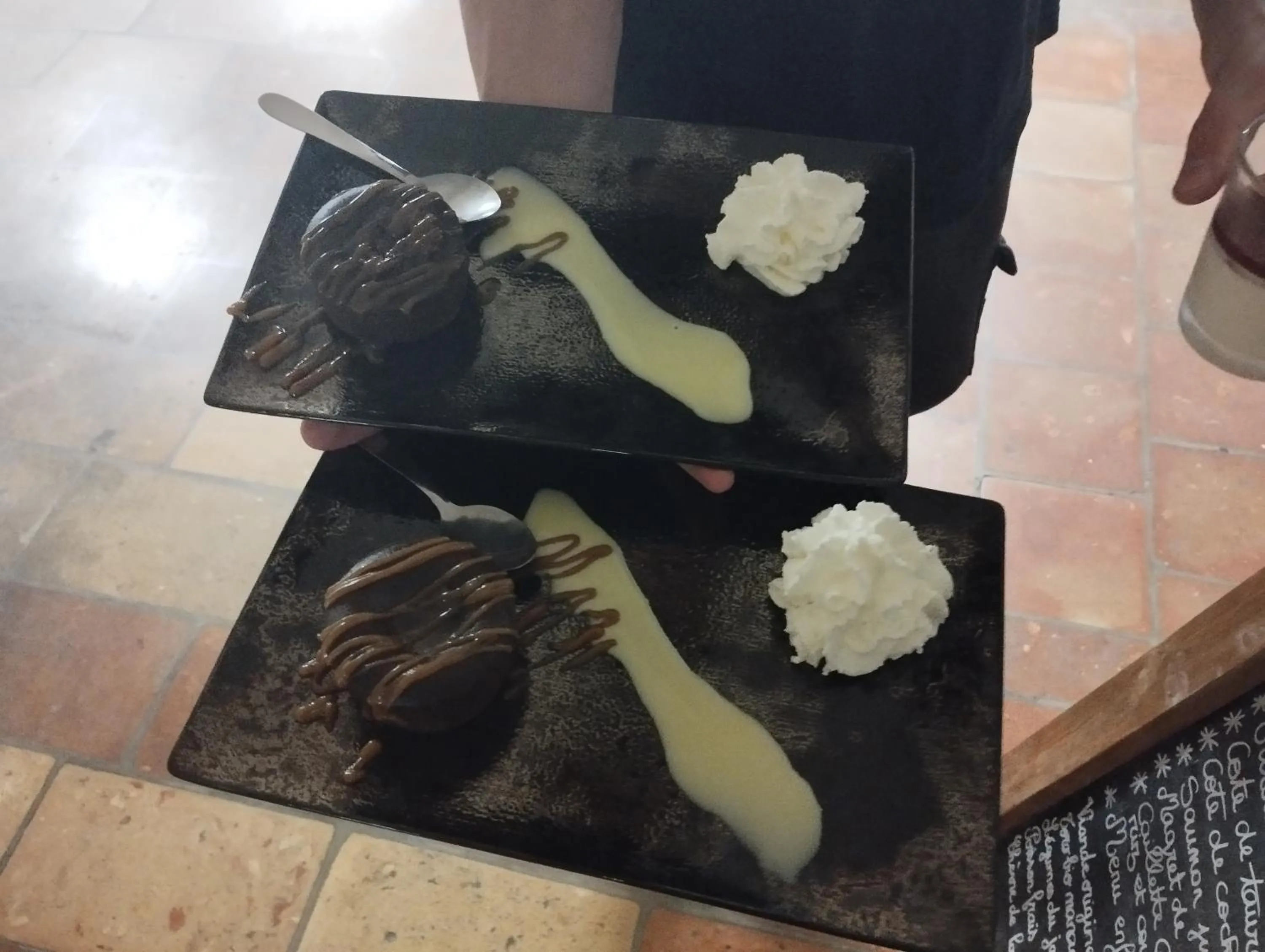 Restaurant/places to eat in Logis Hotel Restaurant L'Esquielle