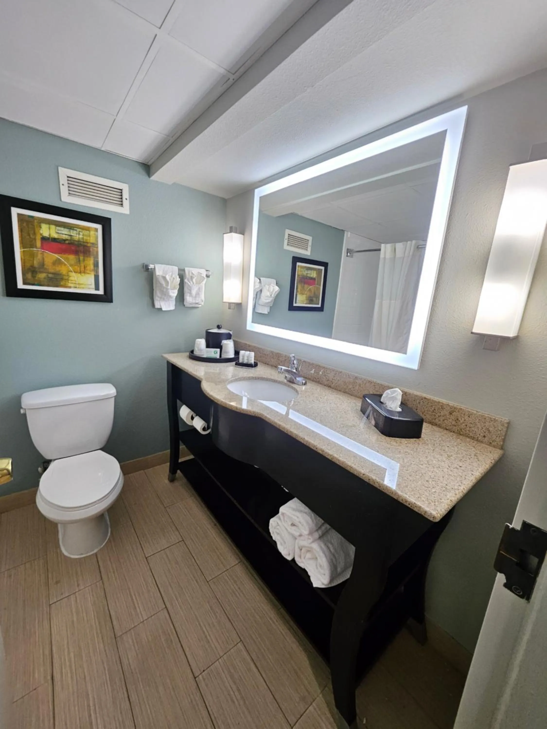 Wingate by Wyndham Greensboro-Coliseum