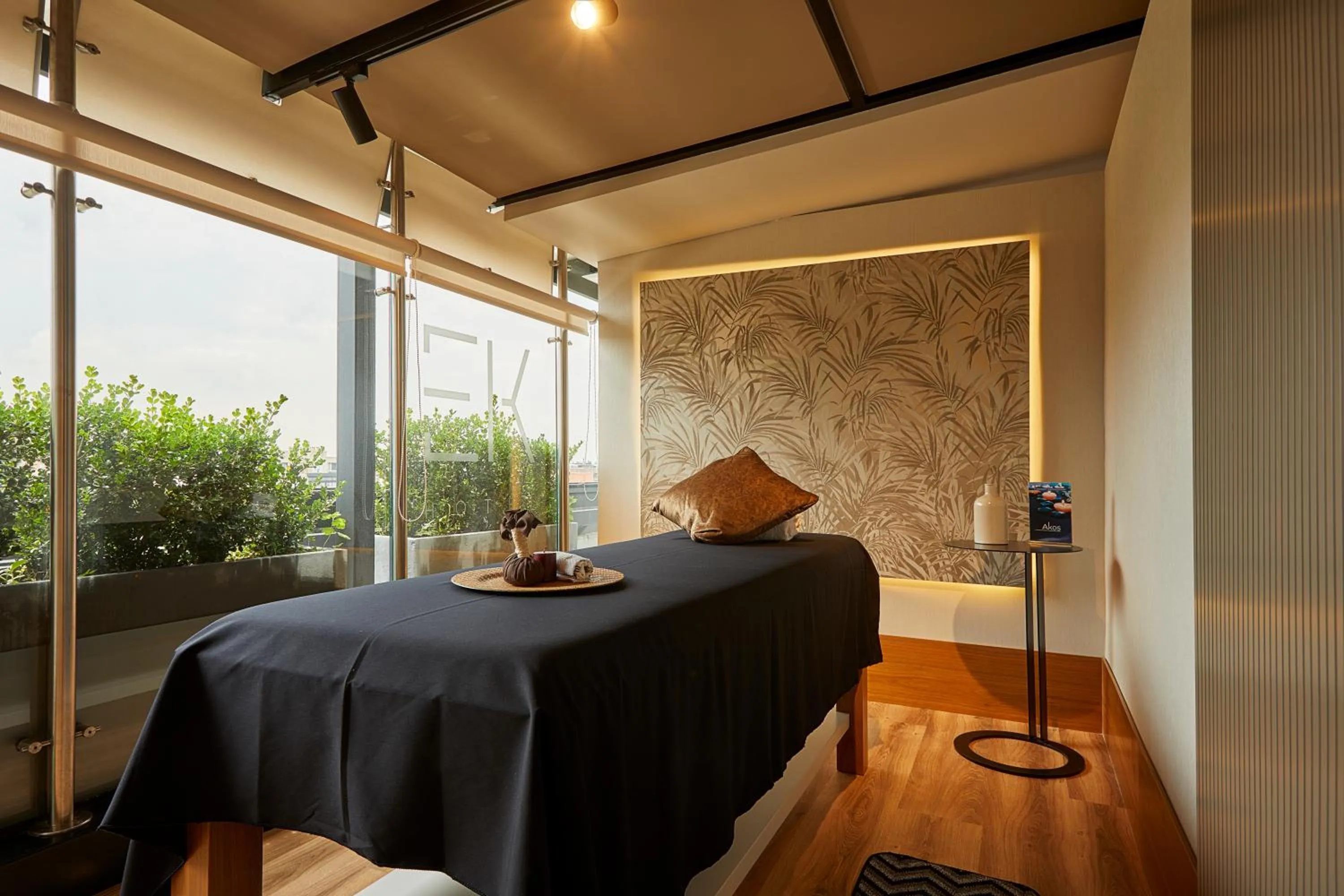 Spa and wellness centre/facilities, Bed in EK Hotel By Preferred Hotels Group