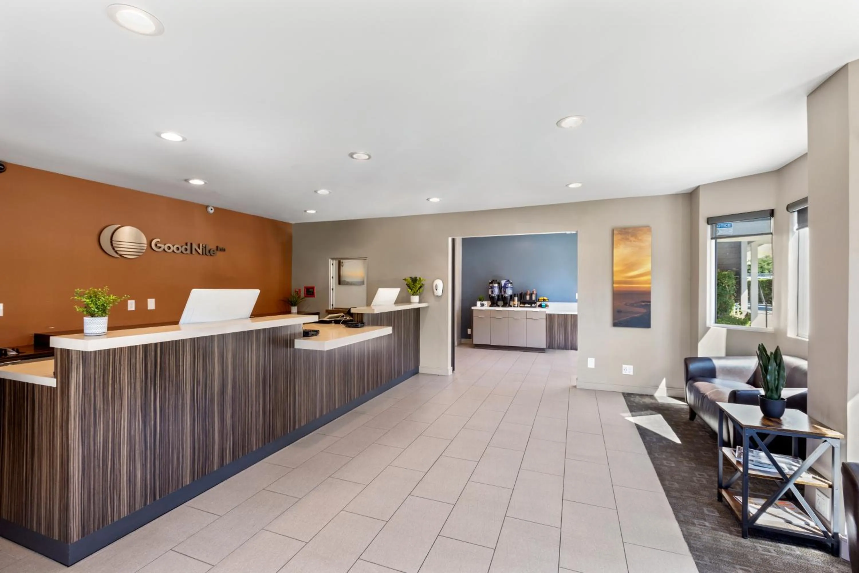 Lobby or reception in Good Nite Inn Calabasas