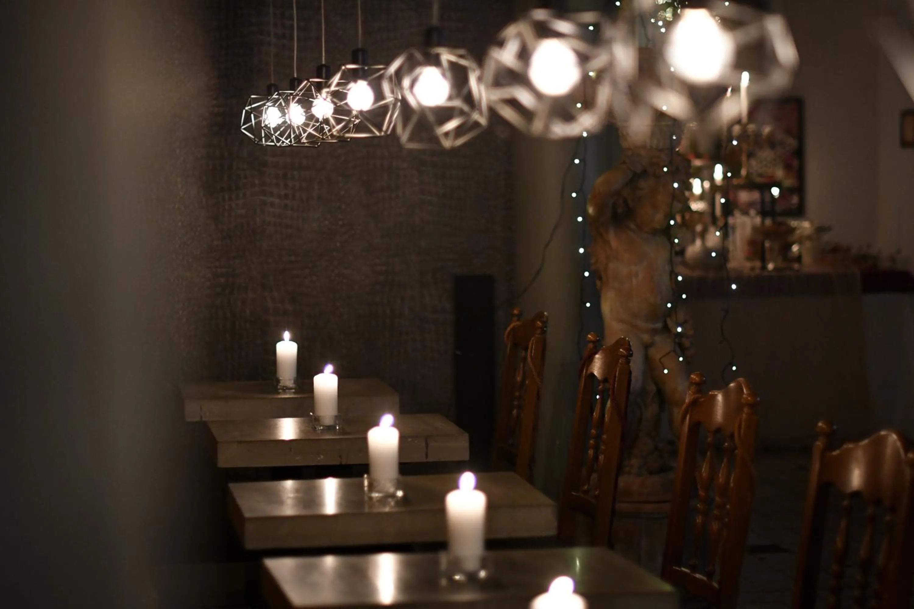 Restaurant/places to eat in Prins Carl