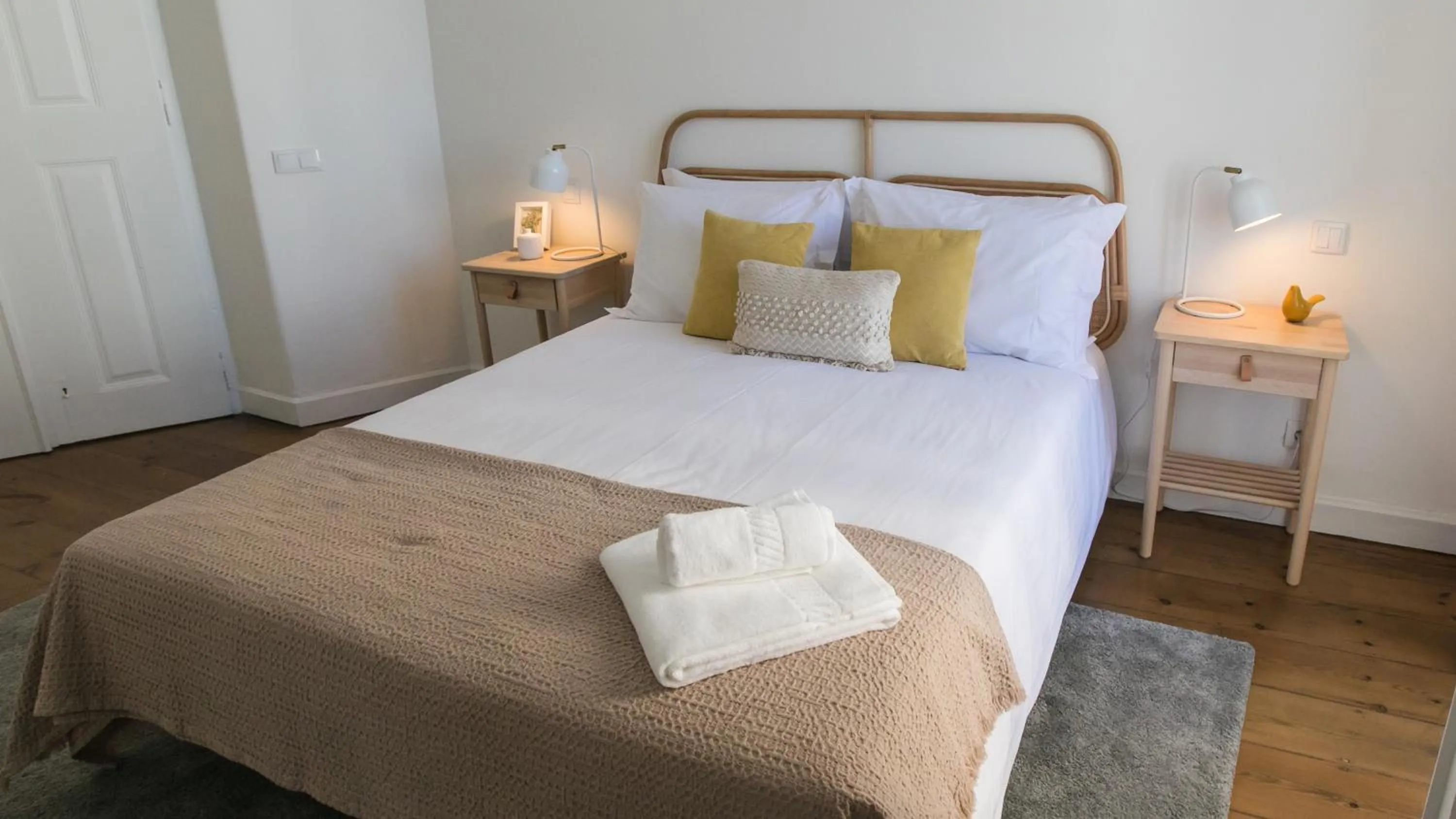 Bed in Casa Soure Suites and Apartments