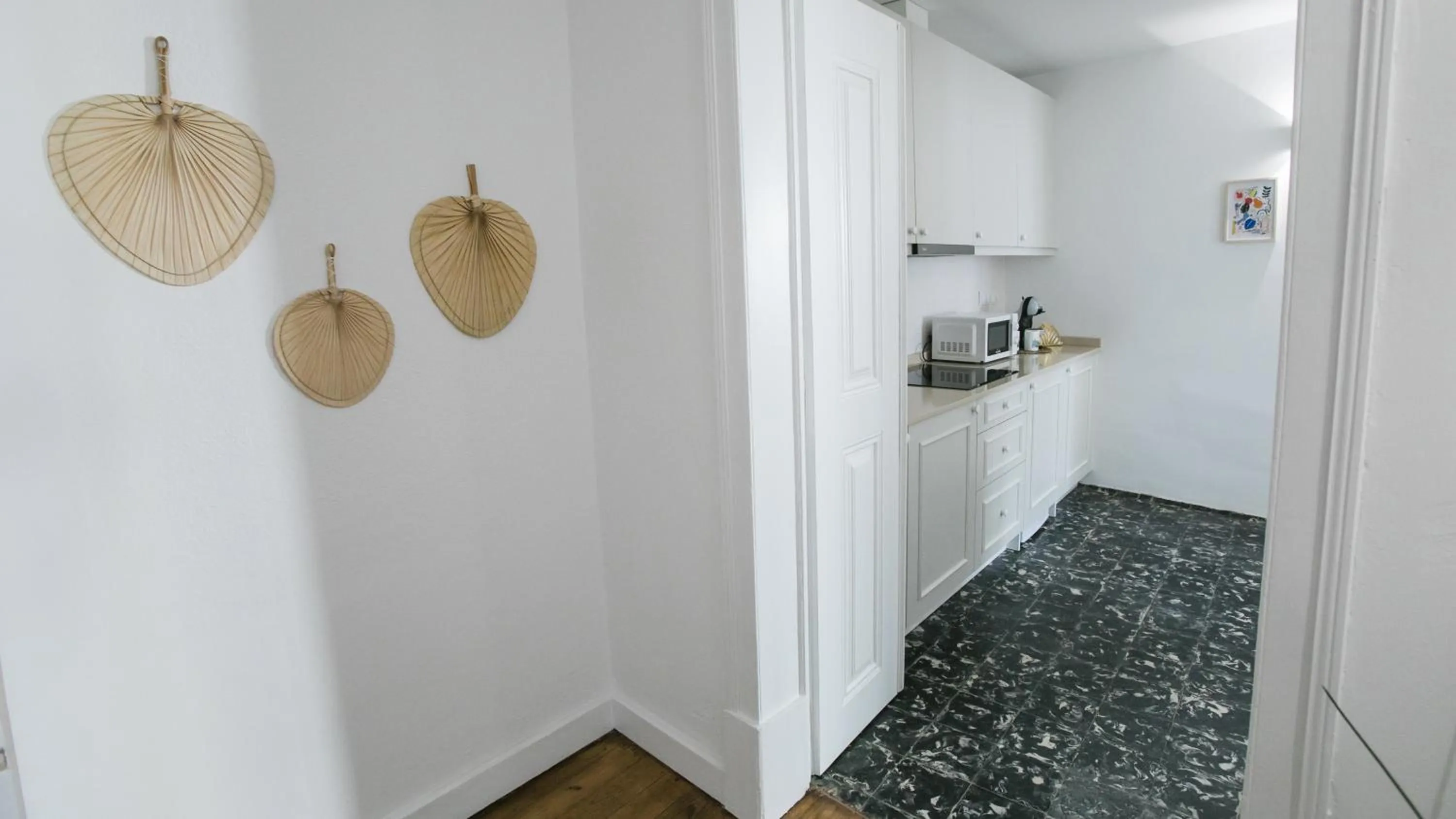 Kitchen or kitchenette in Casa Soure Suites and Apartments