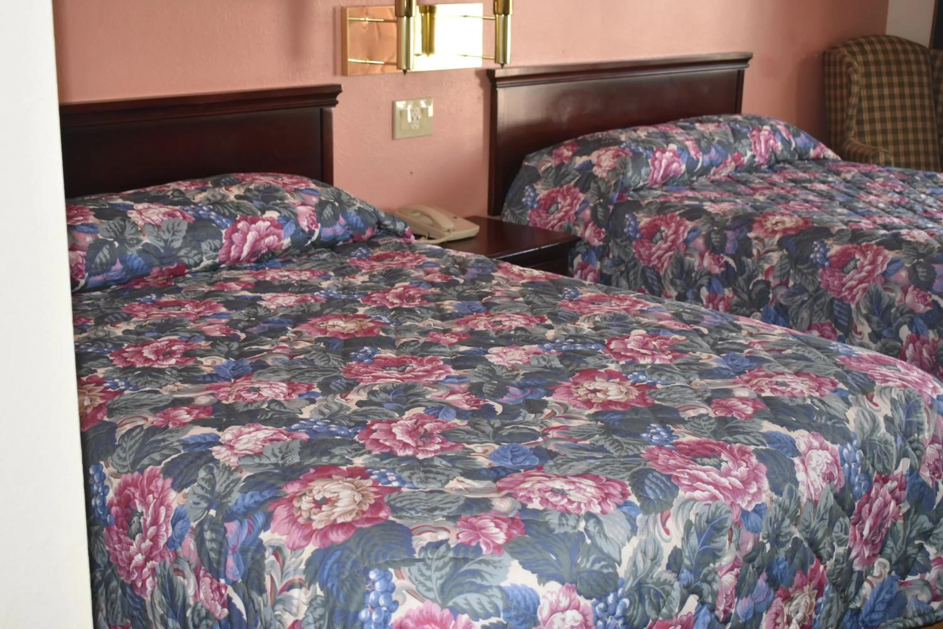 Bed in Royal Inn