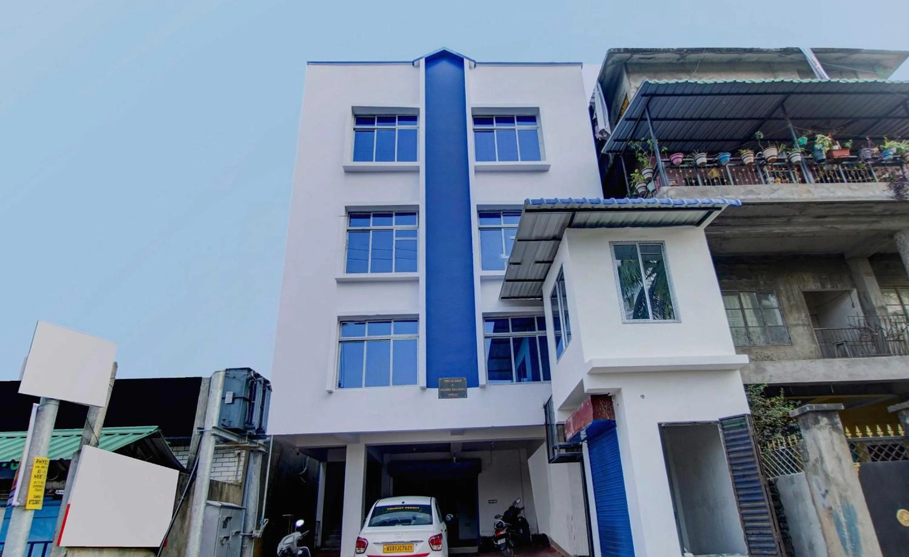 Facade/entrance in Hotel O Sai villa