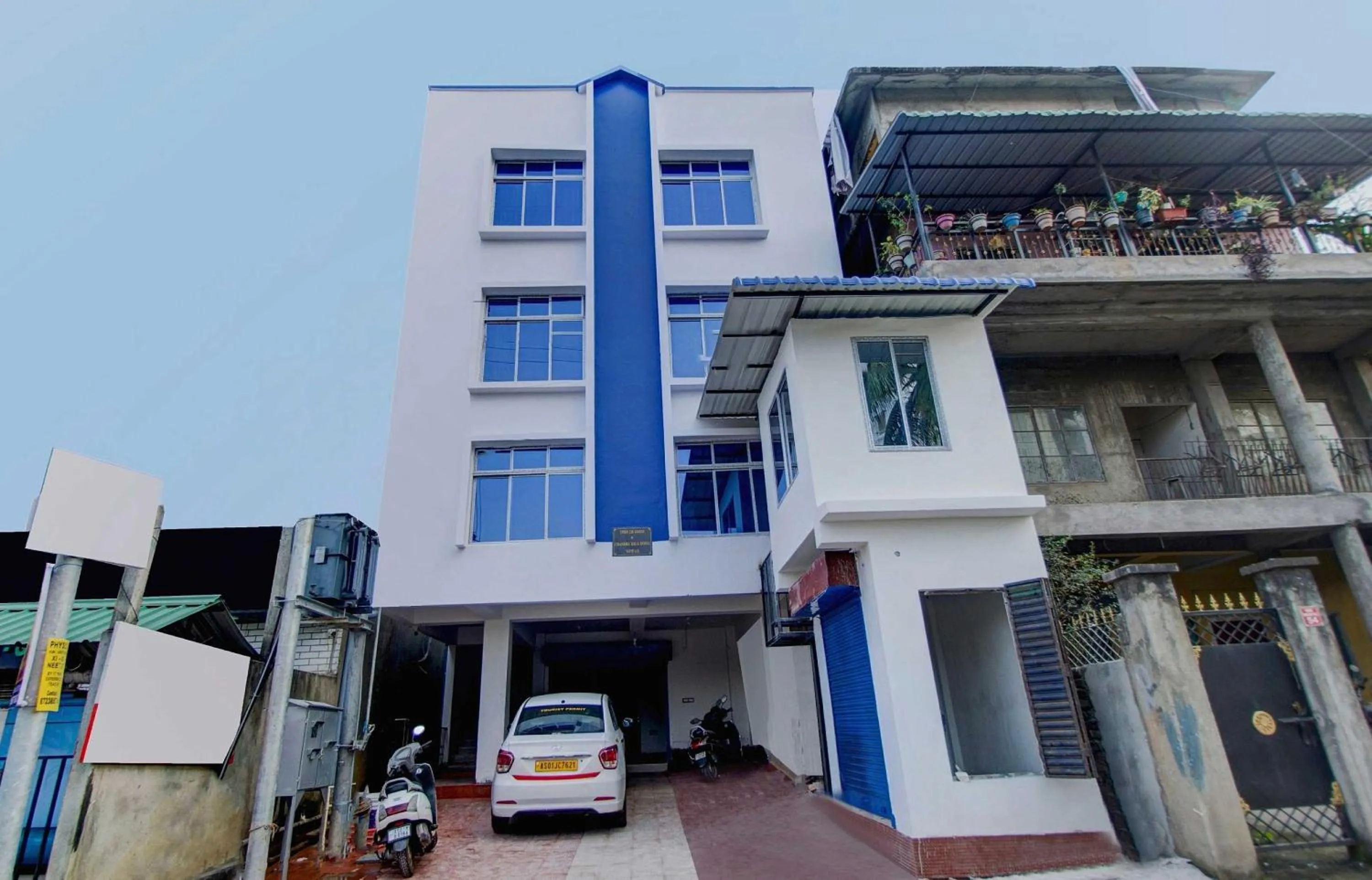 Facade/entrance in Hotel O Sai villa