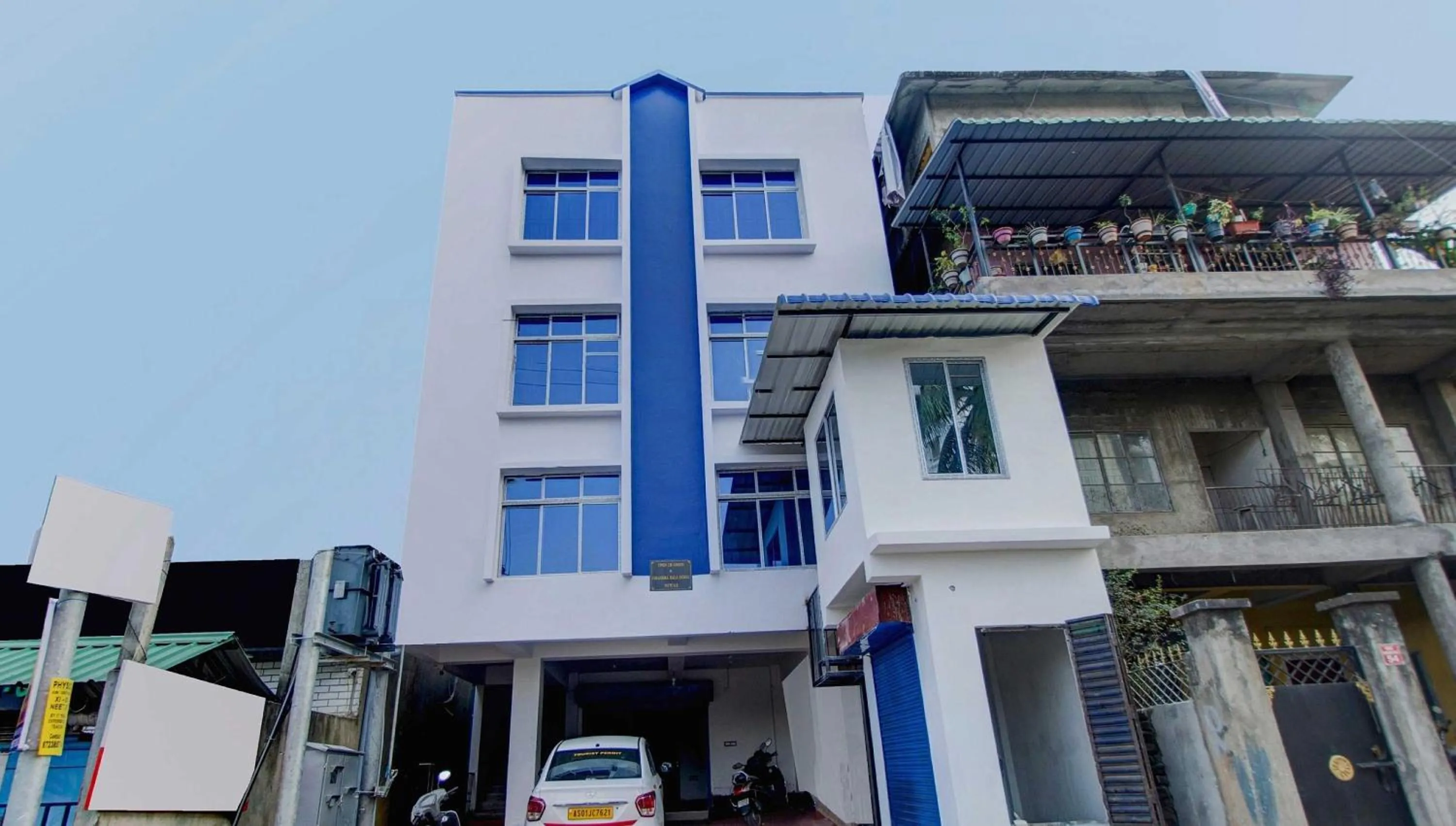 Facade/entrance in Hotel O Sai villa