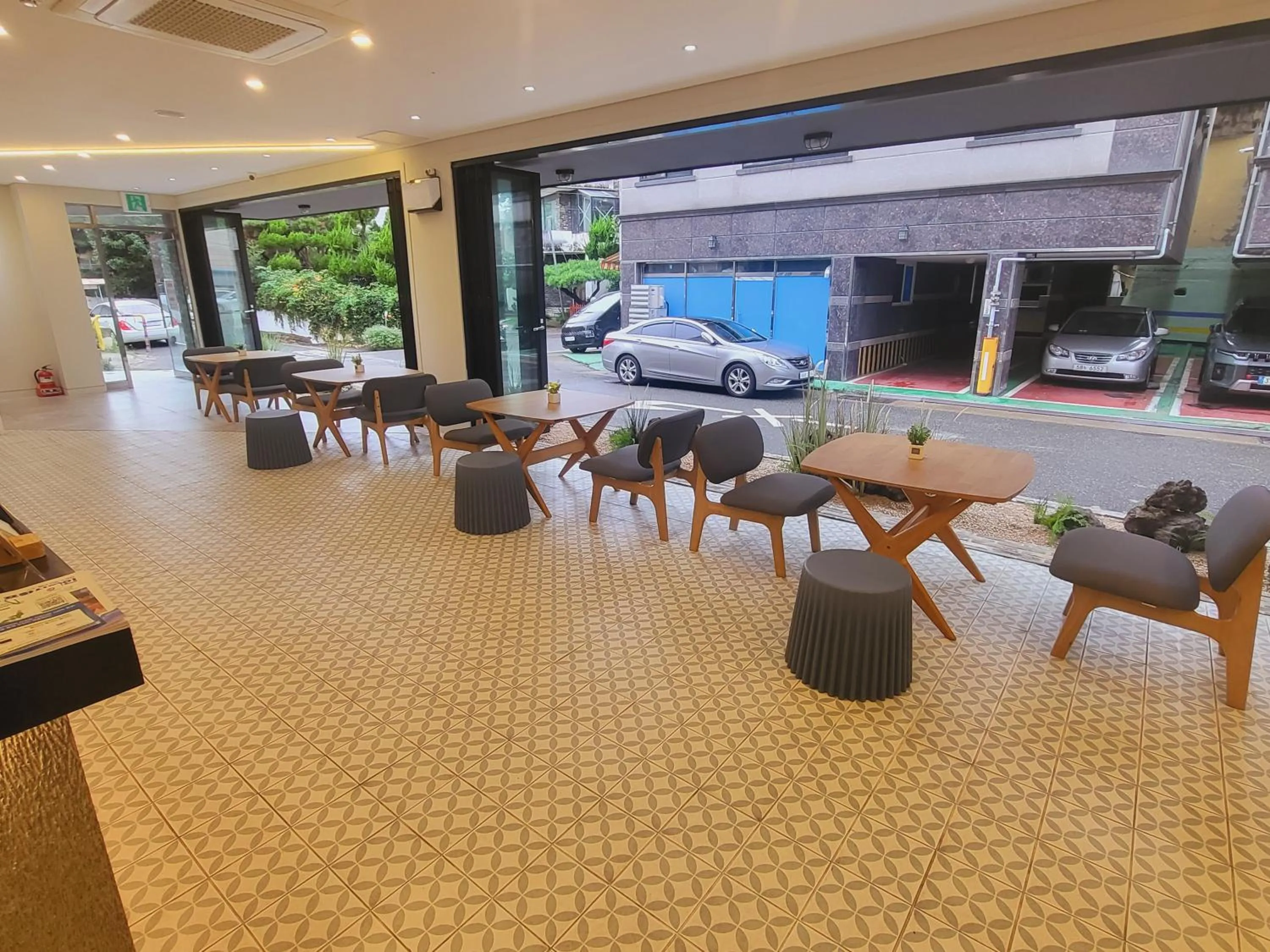 Lobby or reception in Hotel razaB