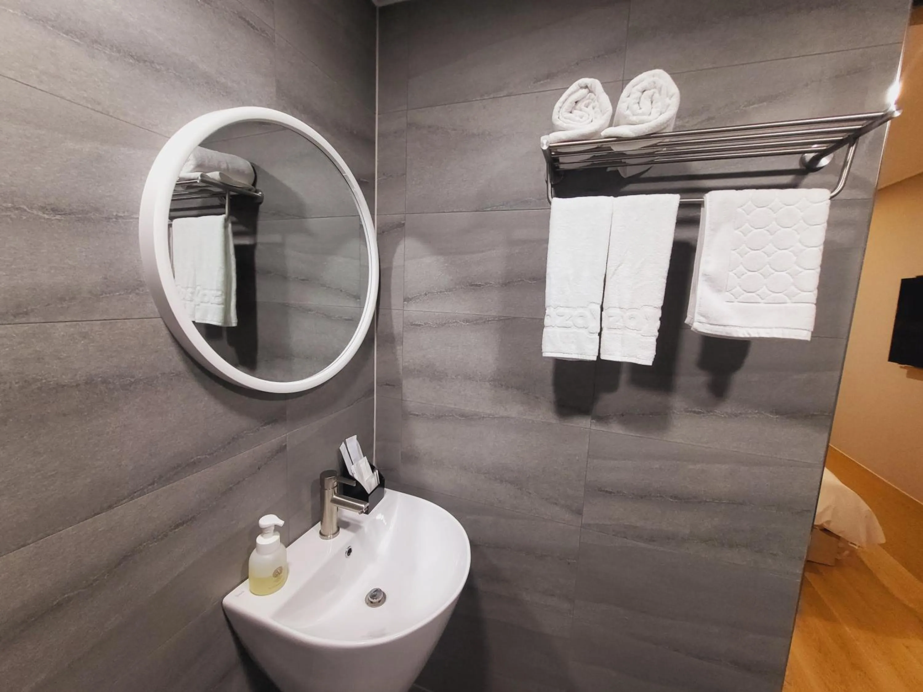 Bathroom in Hotel razaB