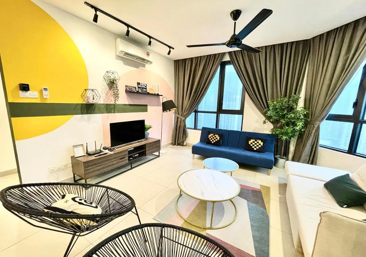Living room in KL Gateway Premium Residences by Moka