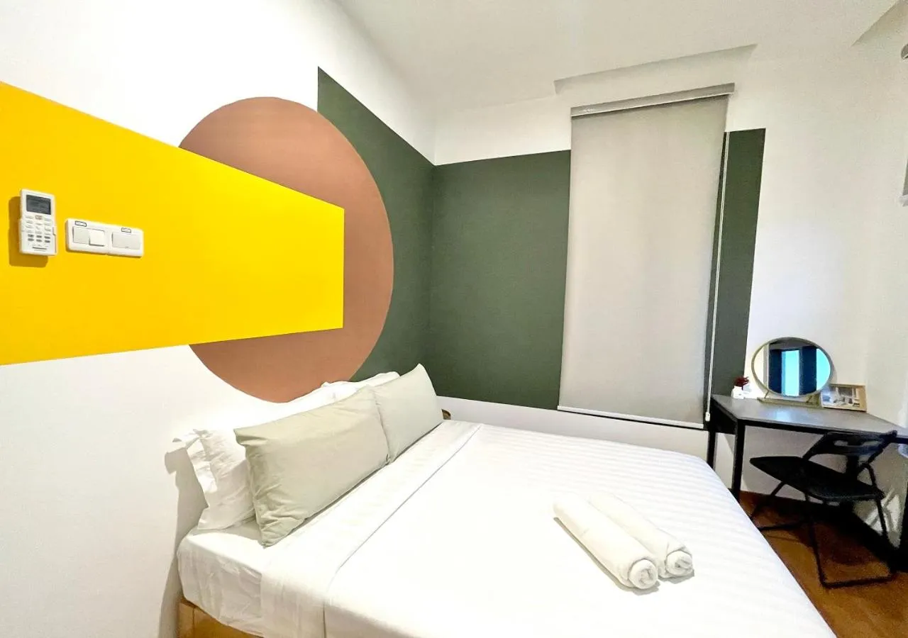 Bed in KL Gateway Premium Residences by Moka