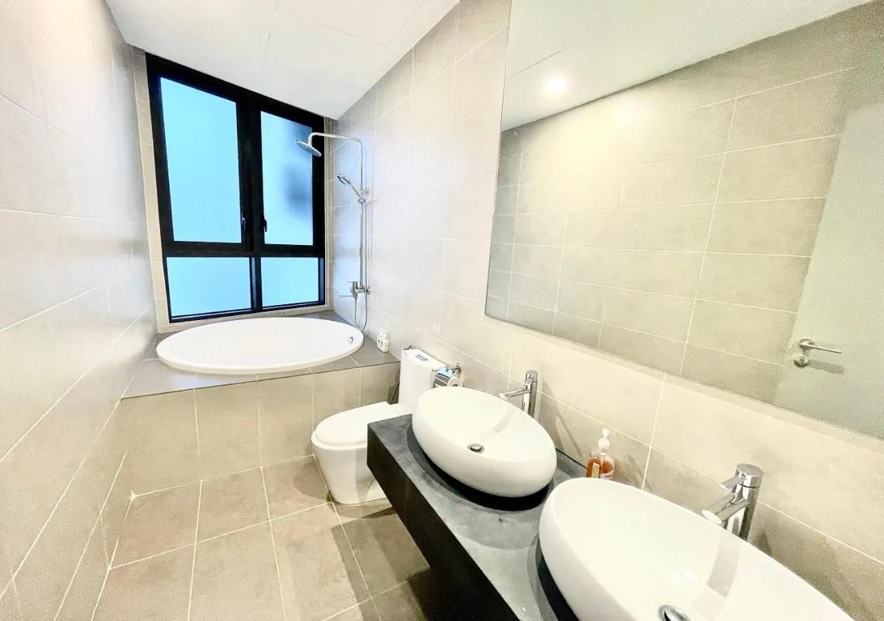 Bathroom in KL Gateway Premium Residences by Moka