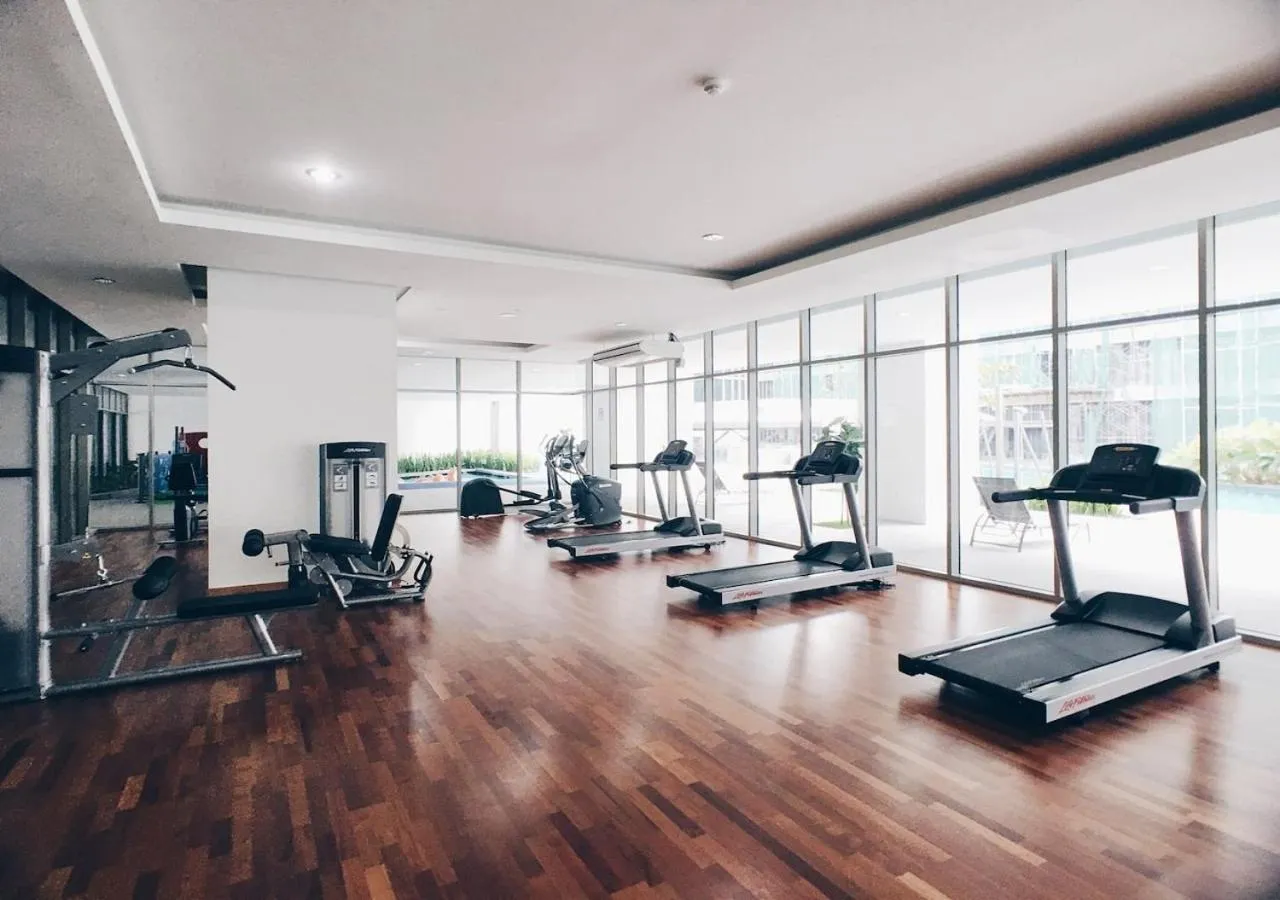 Fitness centre/facilities in KL Gateway Premium Residences by Moka