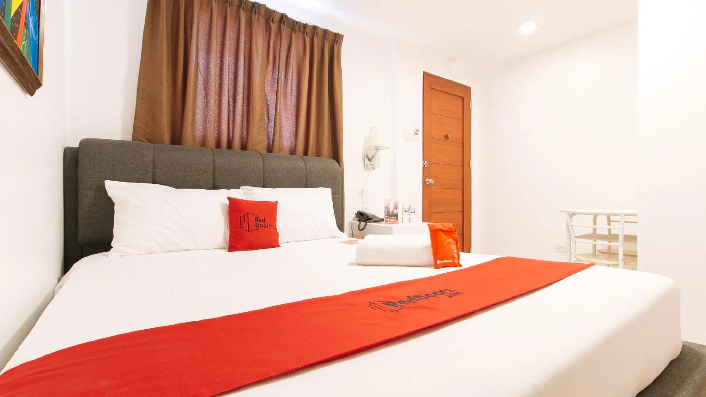 Bed in RedDoorz Plus @ Green Star Park Cagayan