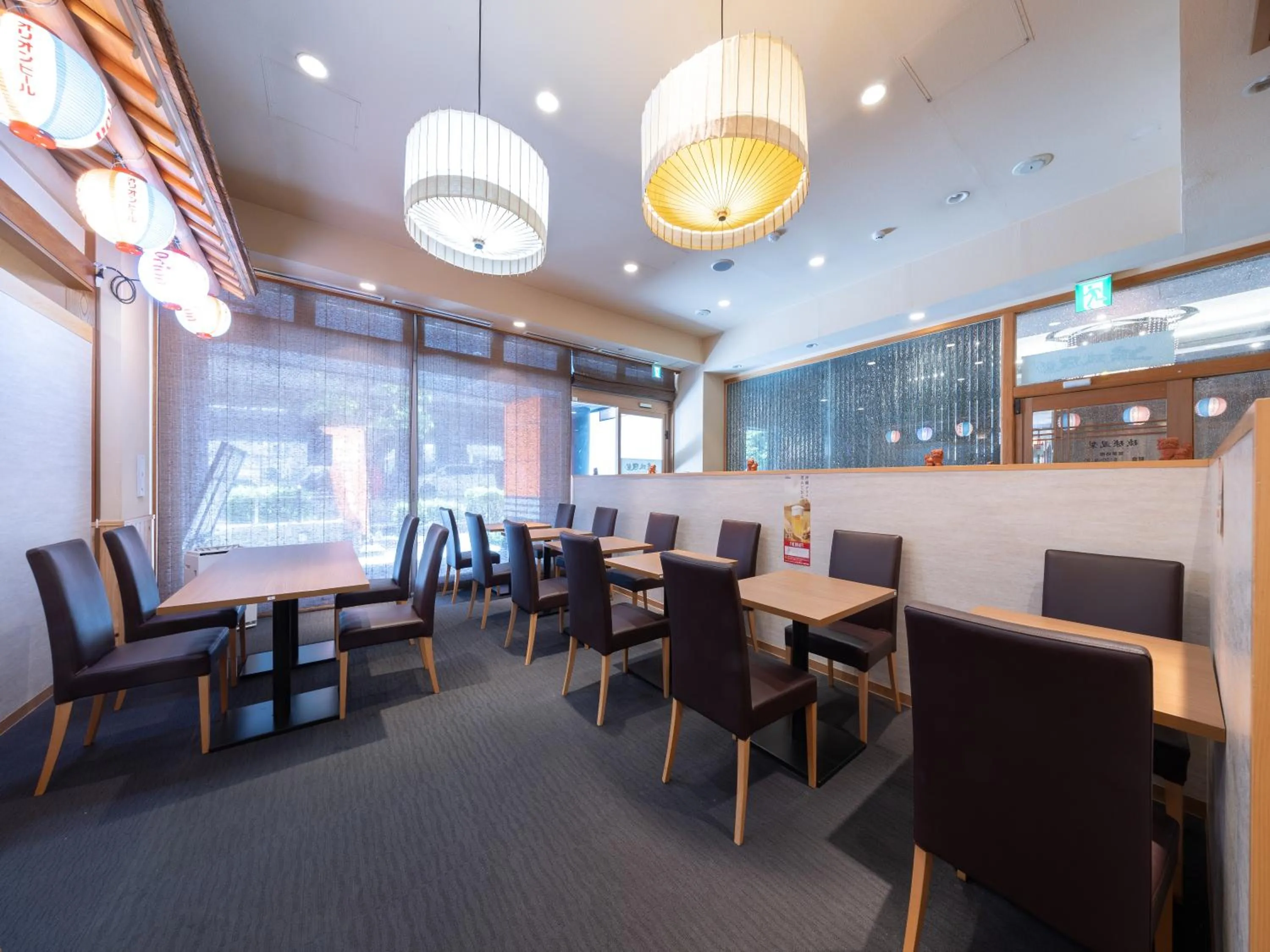 Restaurant/places to eat in APA Hotel Osaka Kadomashi Ekimae