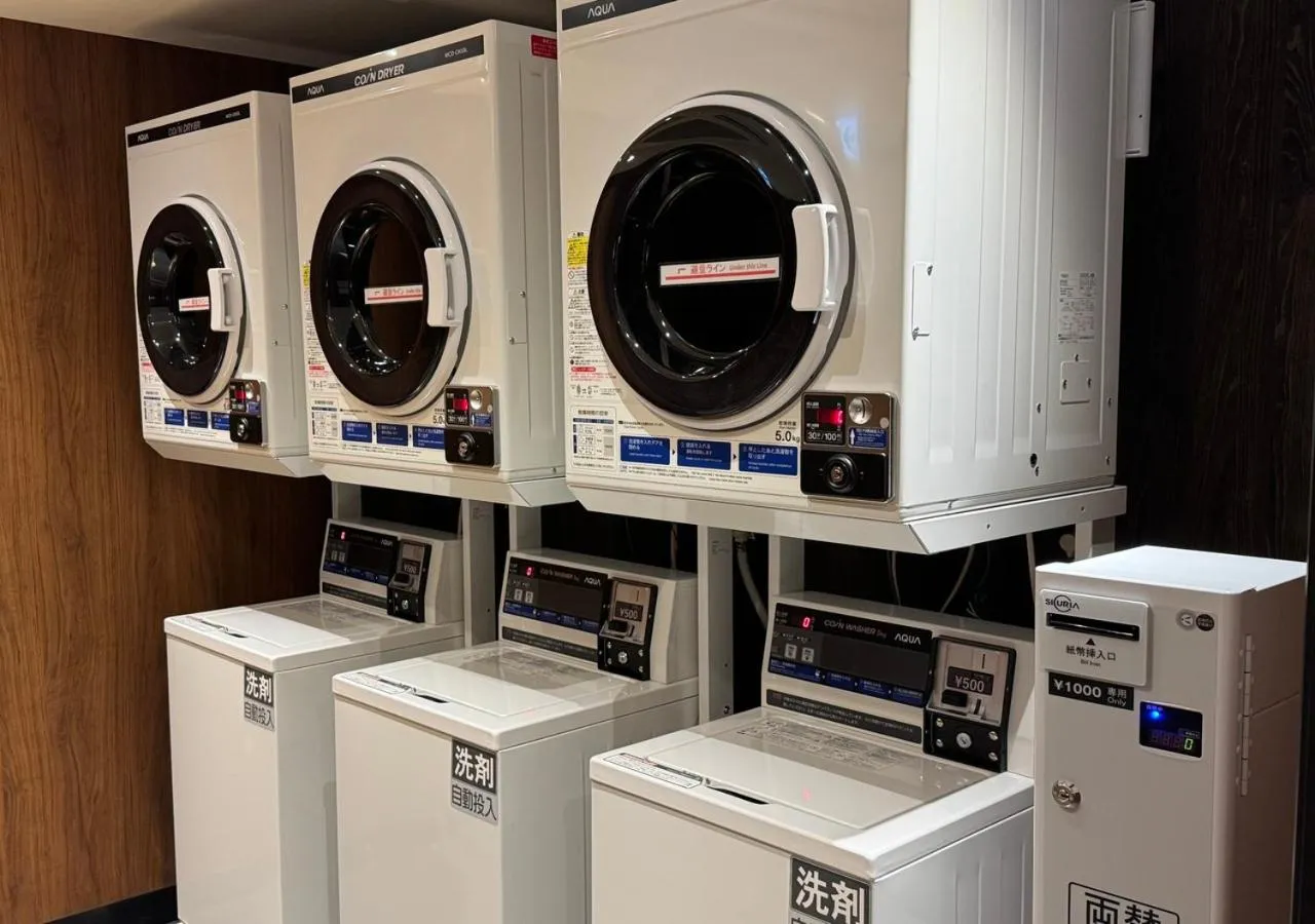 washing machine in APA Hotel Osaka Kadomashi Ekimae