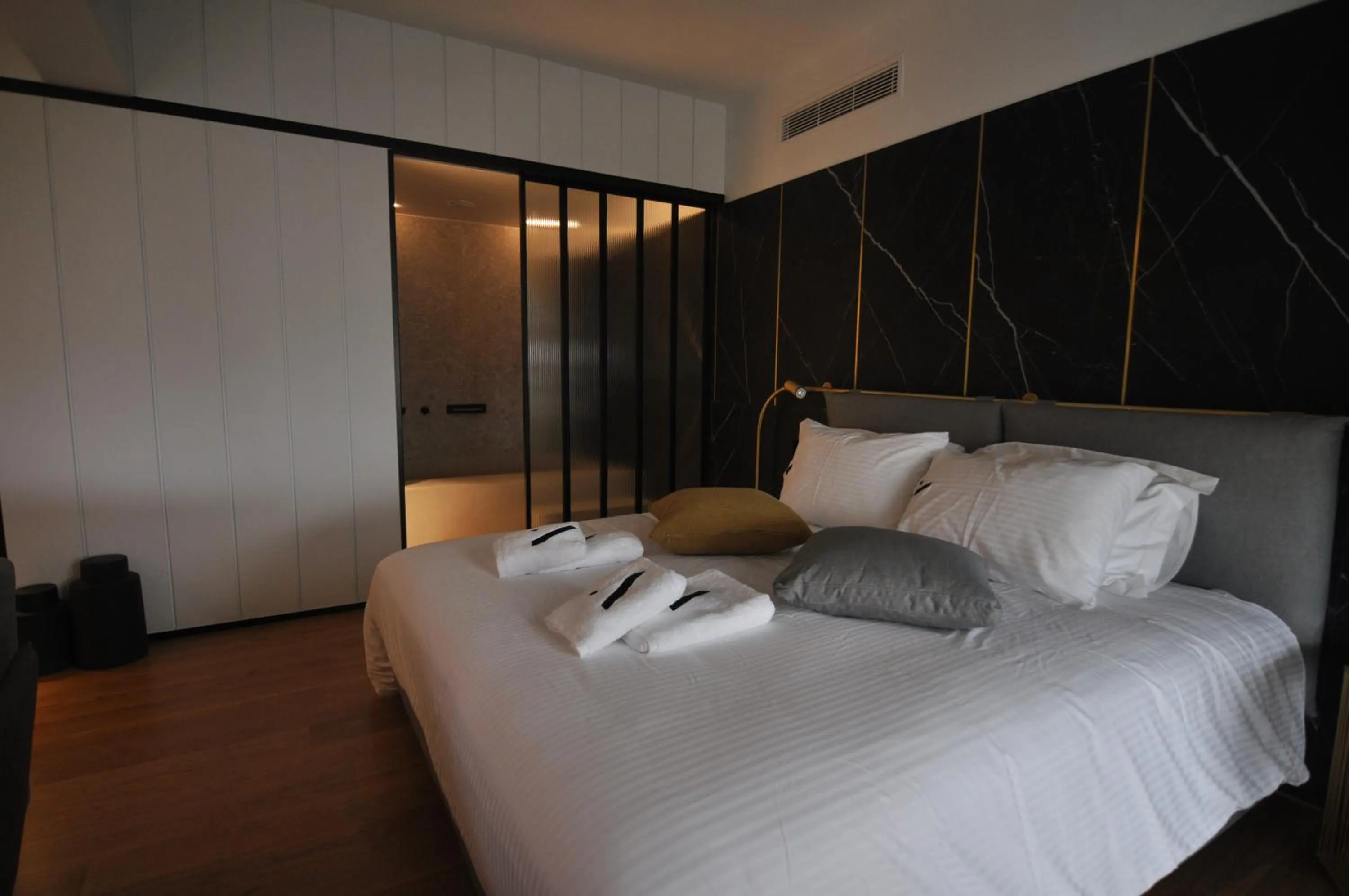 Bed in Athinaion Recreation Suites