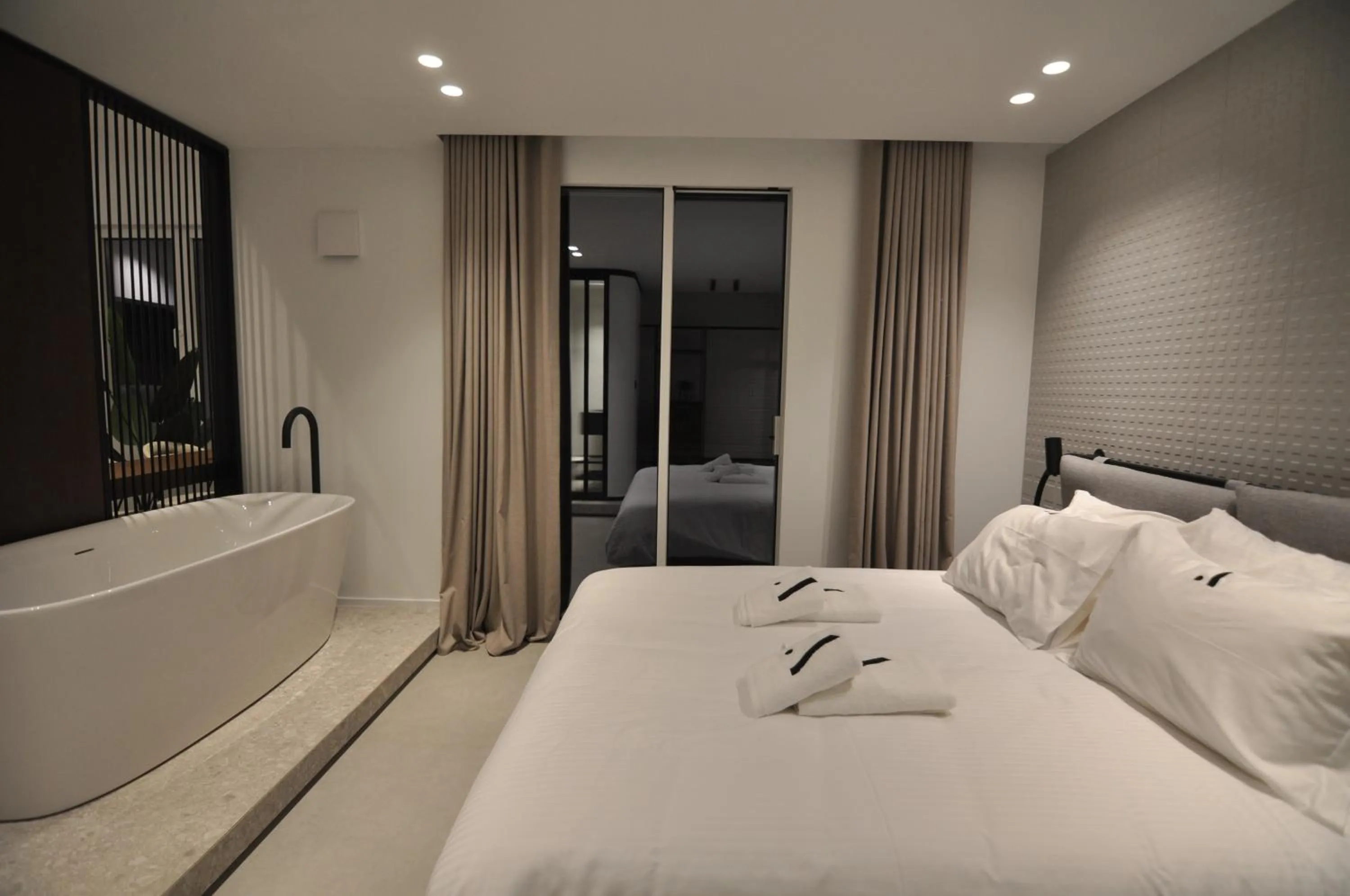 Bed in Athinaion Recreation Suites