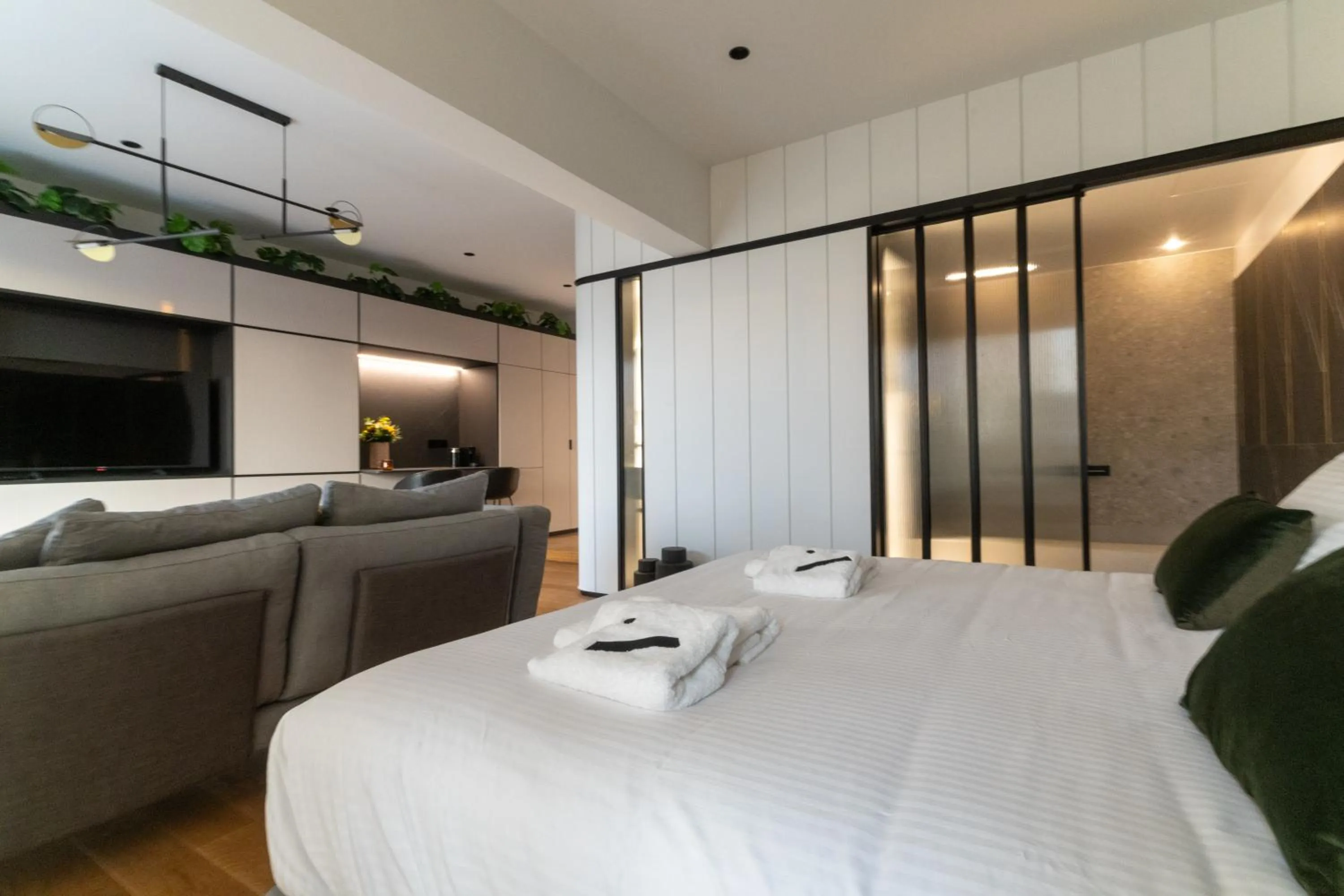 Bed in Athinaion Recreation Suites