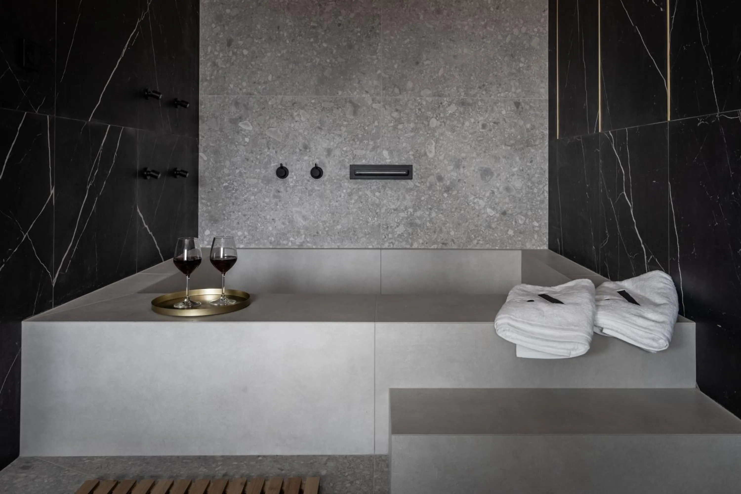 Athinaion Recreation Suites