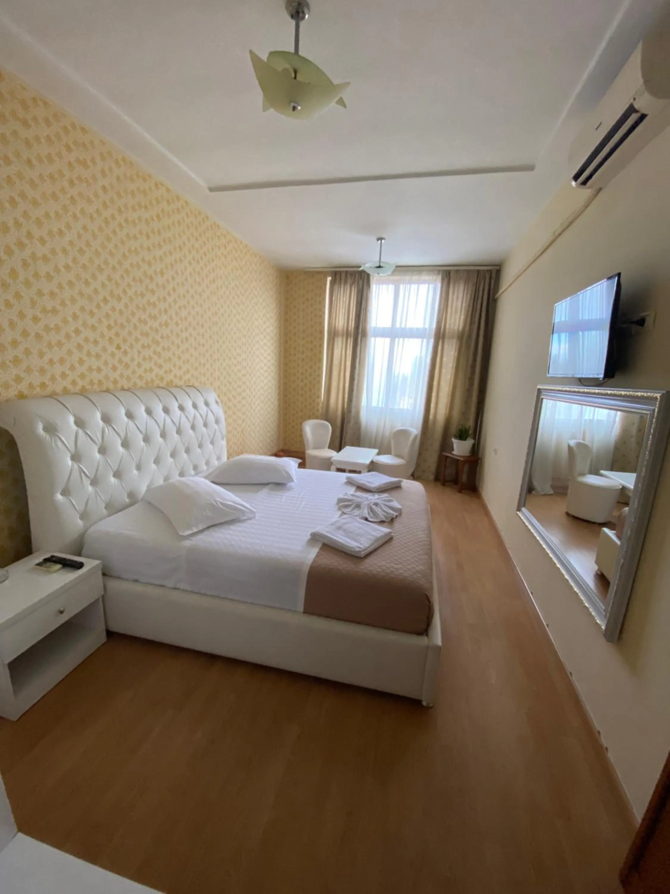 Bed in Hotel Arberia