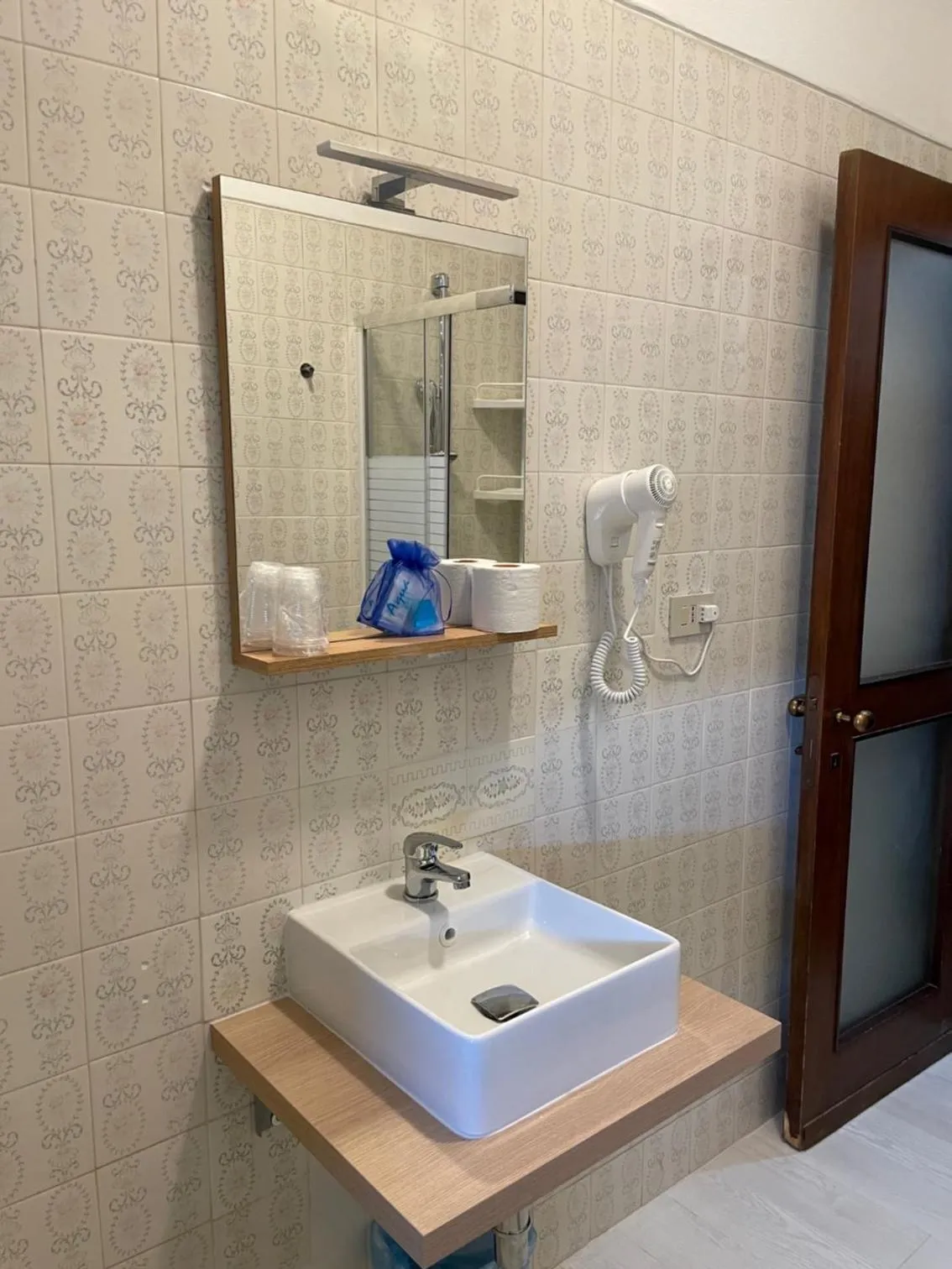 Bathroom in Residence Europa