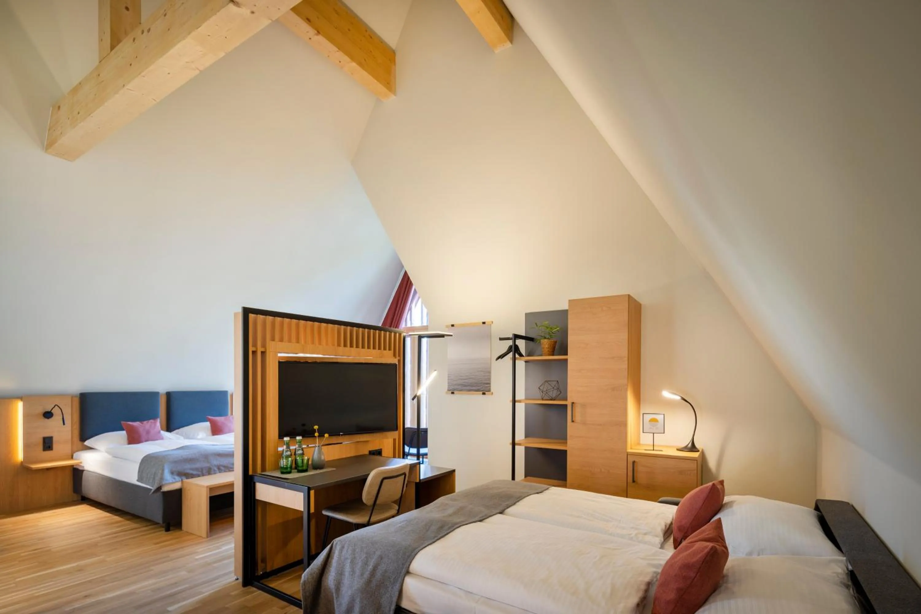 TV and multimedia, Bed in JUFA Hotel Bregenz