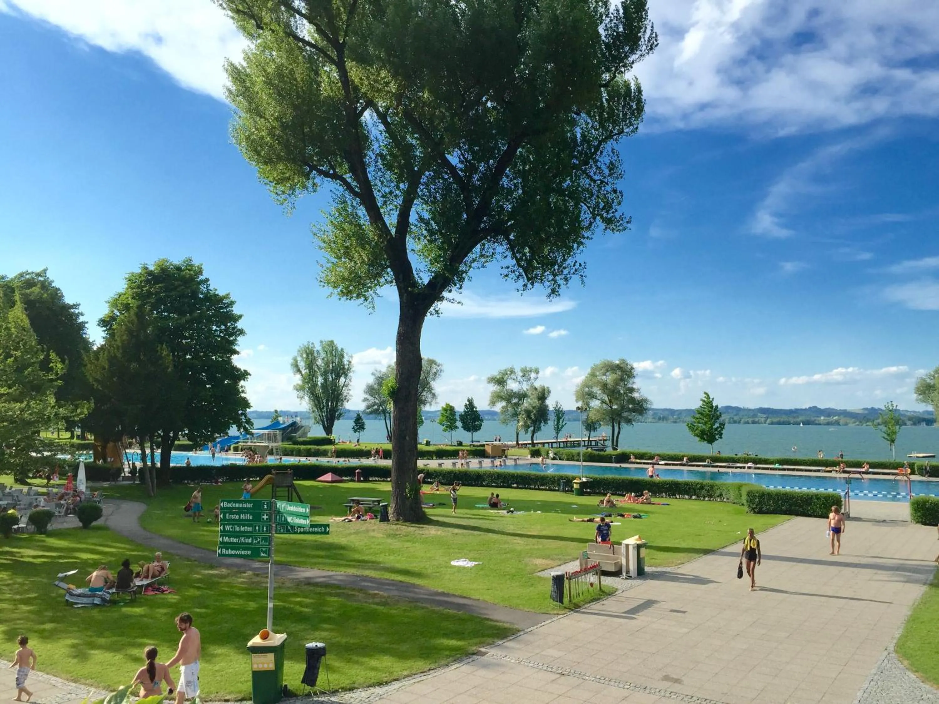 Neighbourhood in JUFA Hotel Bregenz