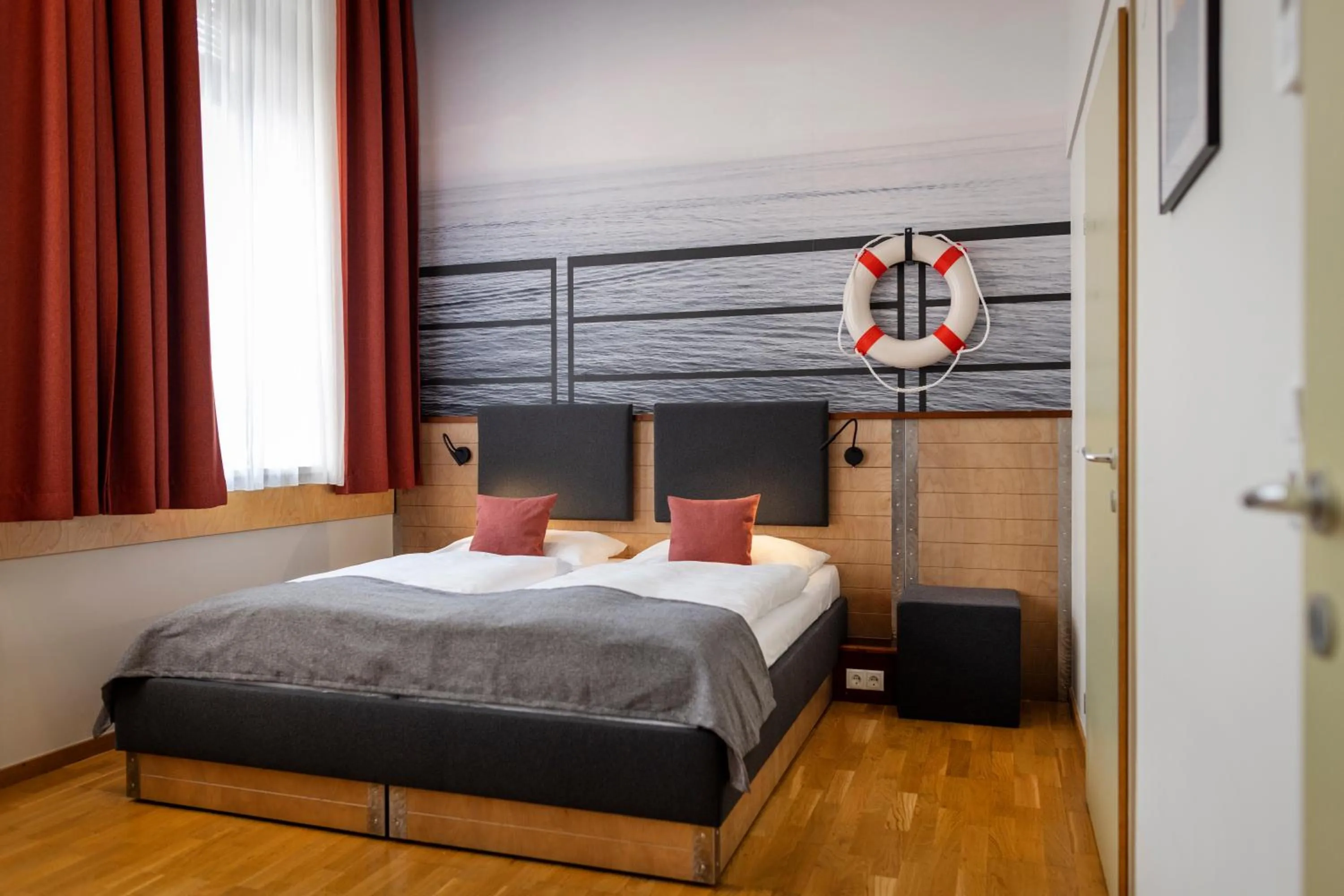 Photo of the whole room, Bed in JUFA Hotel Bregenz