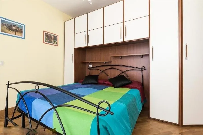 Bedroom, Bed in Altamira 2000 by GABRIELLA