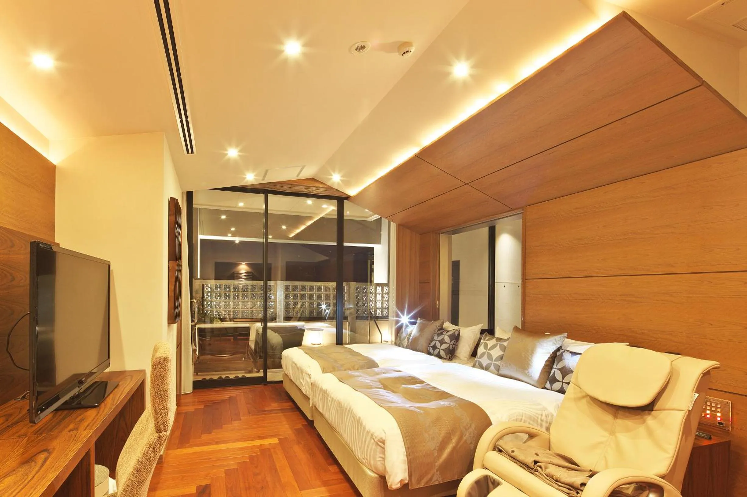 Photo of the whole room, Bed in Hotel Coco Grand