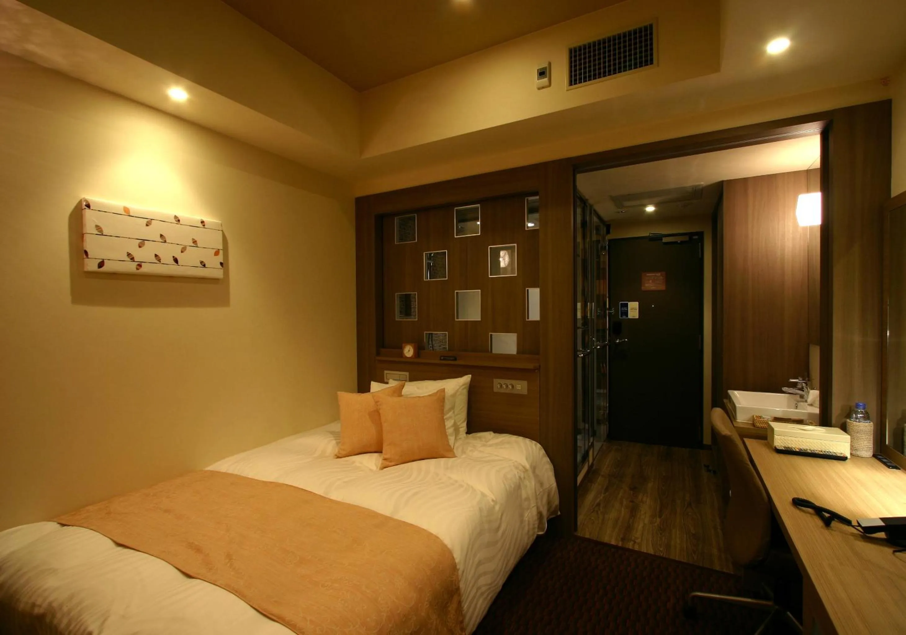 Photo of the whole room, Bed in Hotel Coco Grand