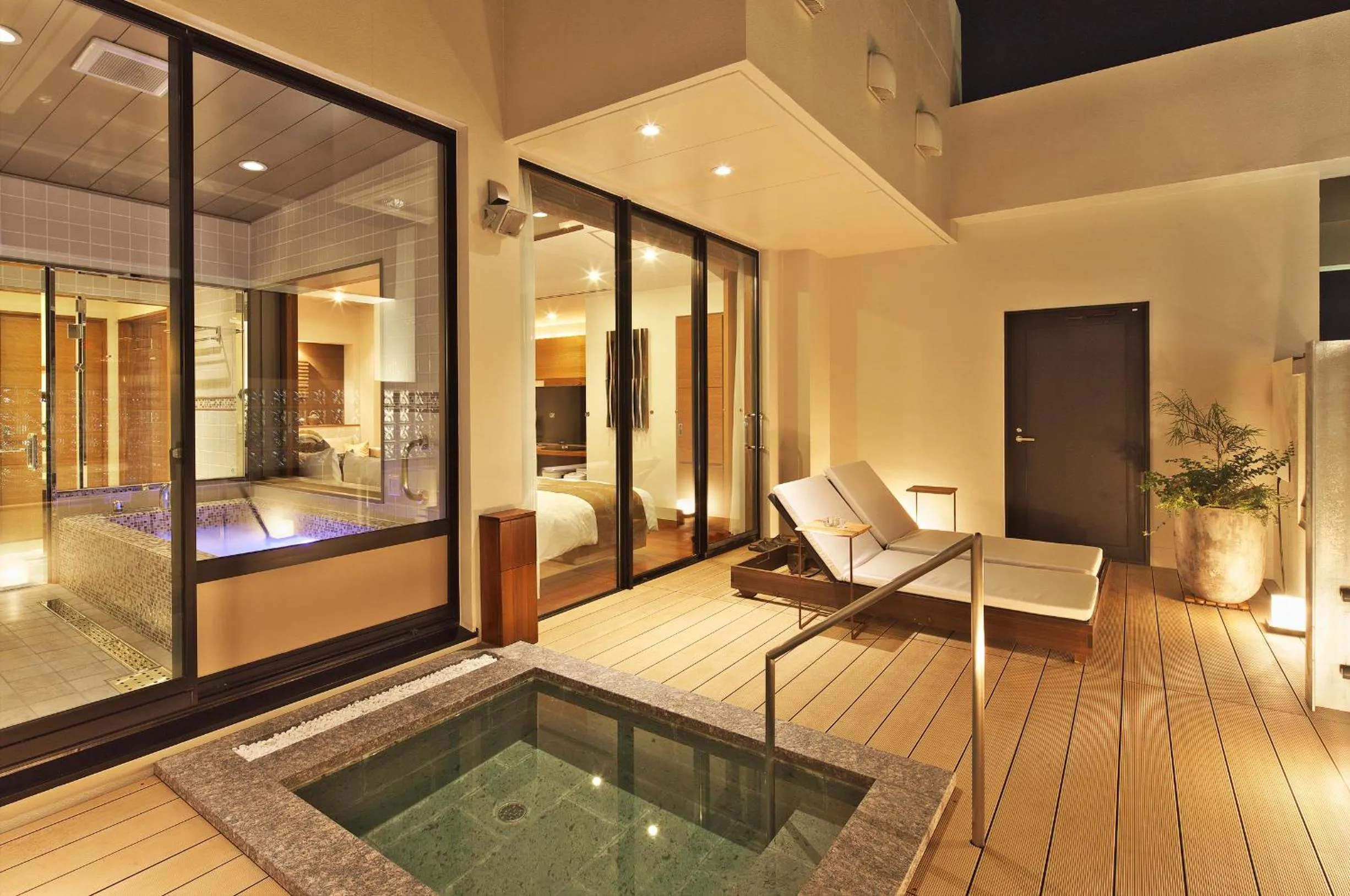 Open Air Bath in Hotel Coco Grand