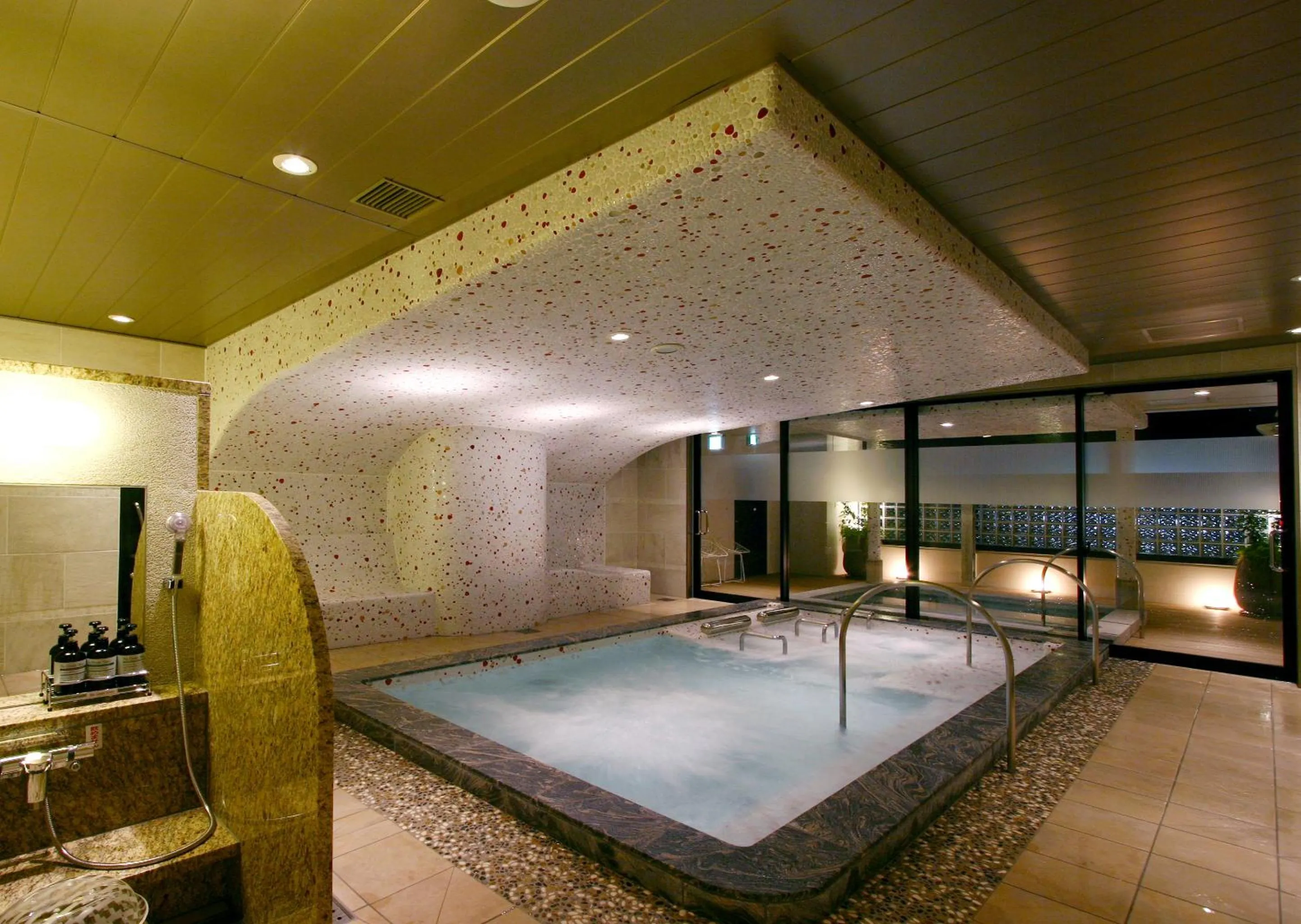 Public Bath in Hotel Coco Grand