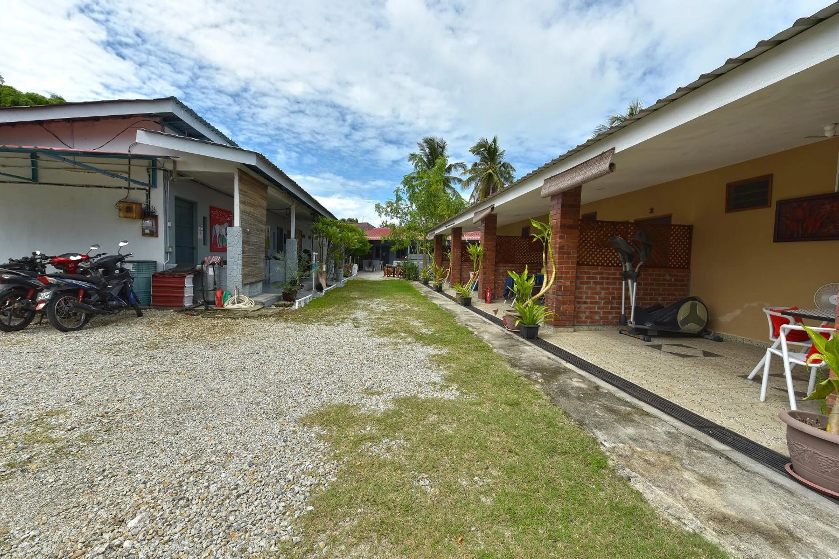 Facade/entrance in OYO Home 90348 Inspire Rooms