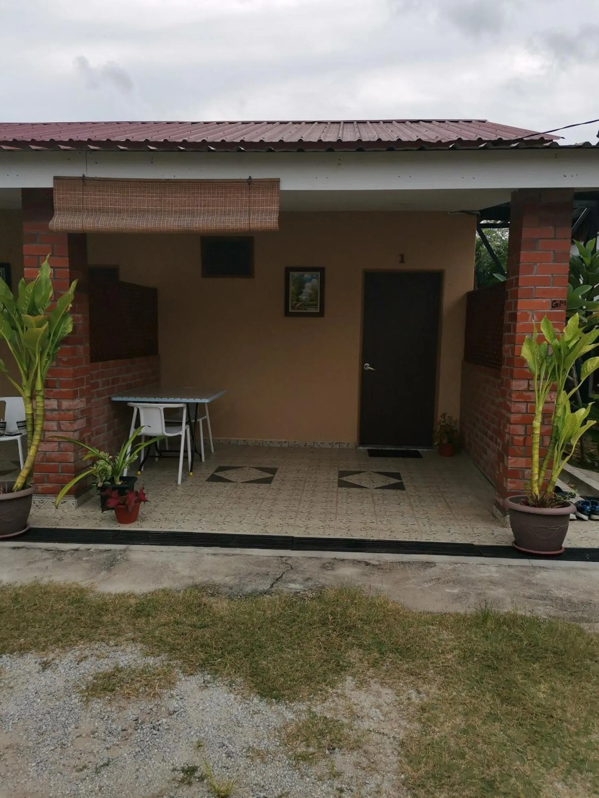 Facade/entrance in OYO Home 90348 Inspire Rooms