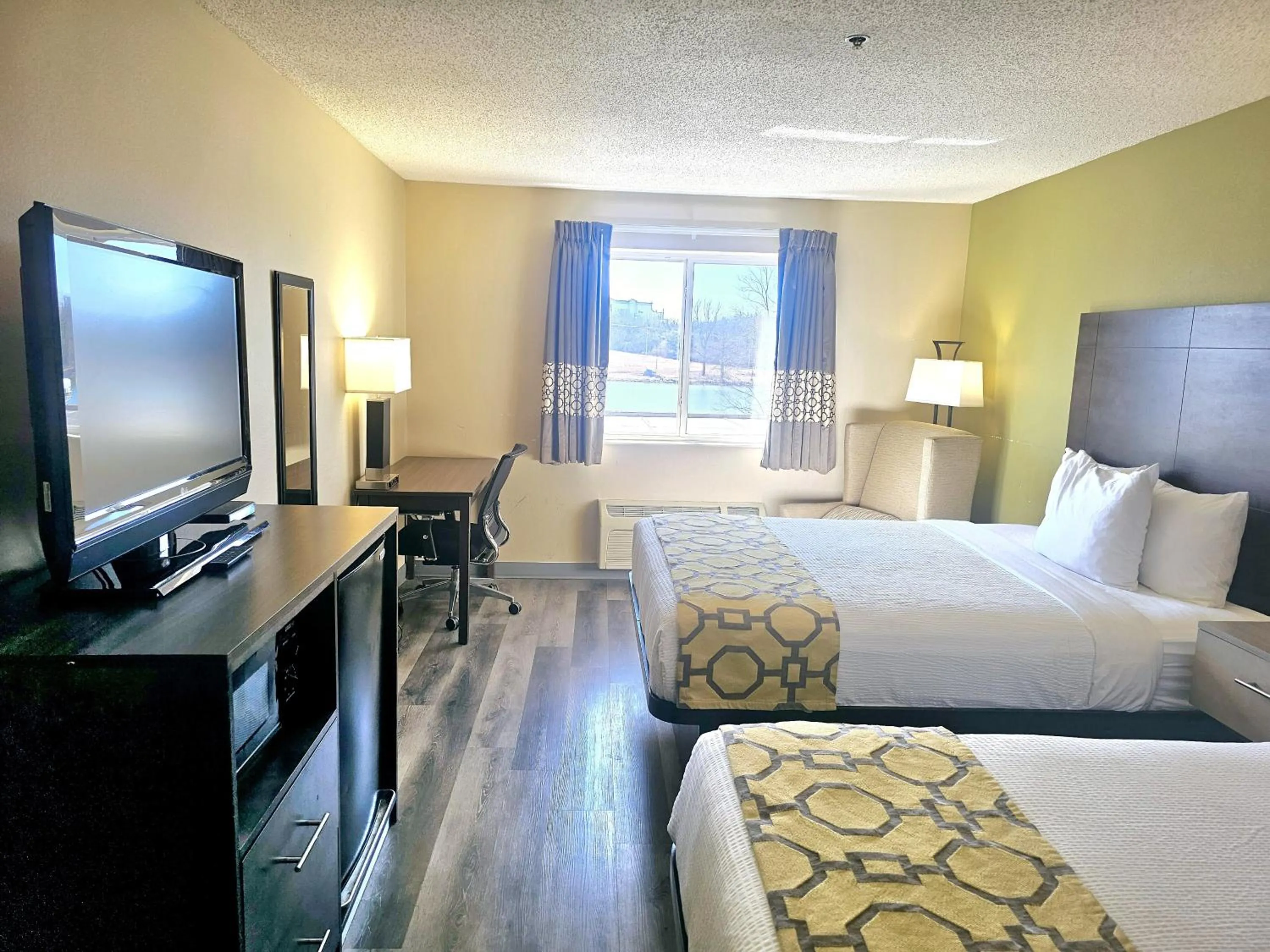 Bed in Baymont by Wyndham Rolla