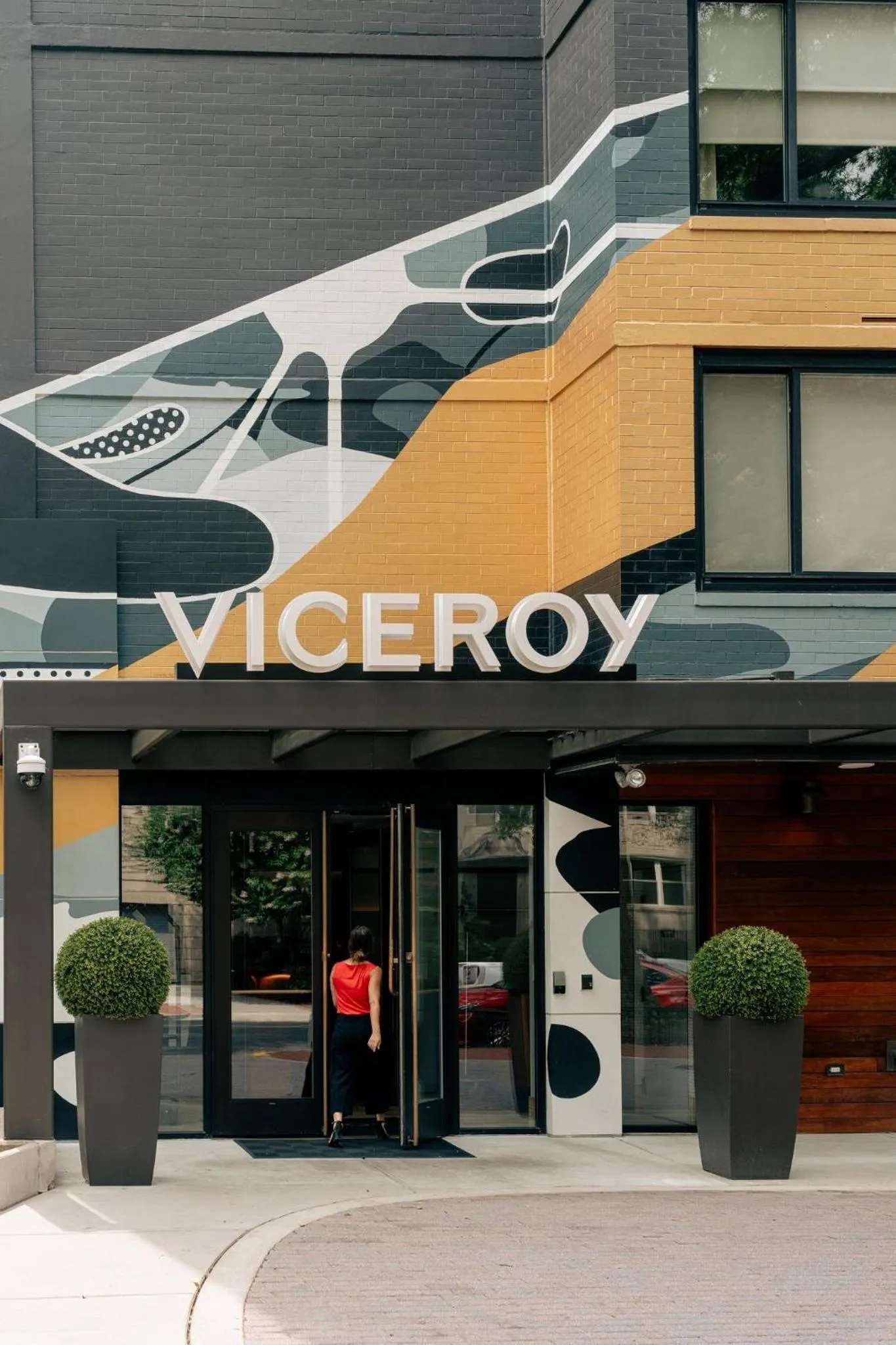 Property building in Viceroy Washington DC