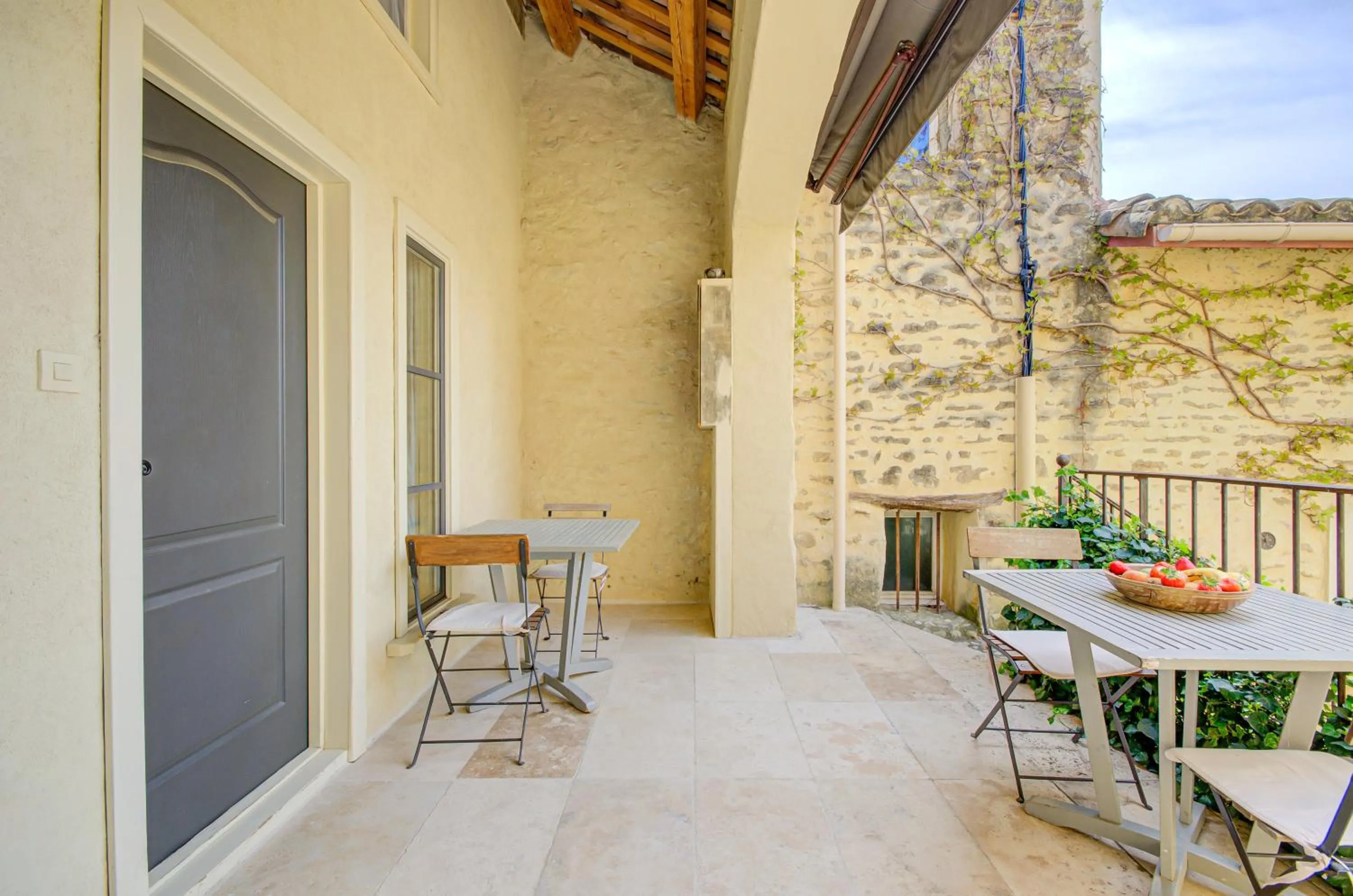 Apartment (3 Adults) in Le Bercail de Montmirail