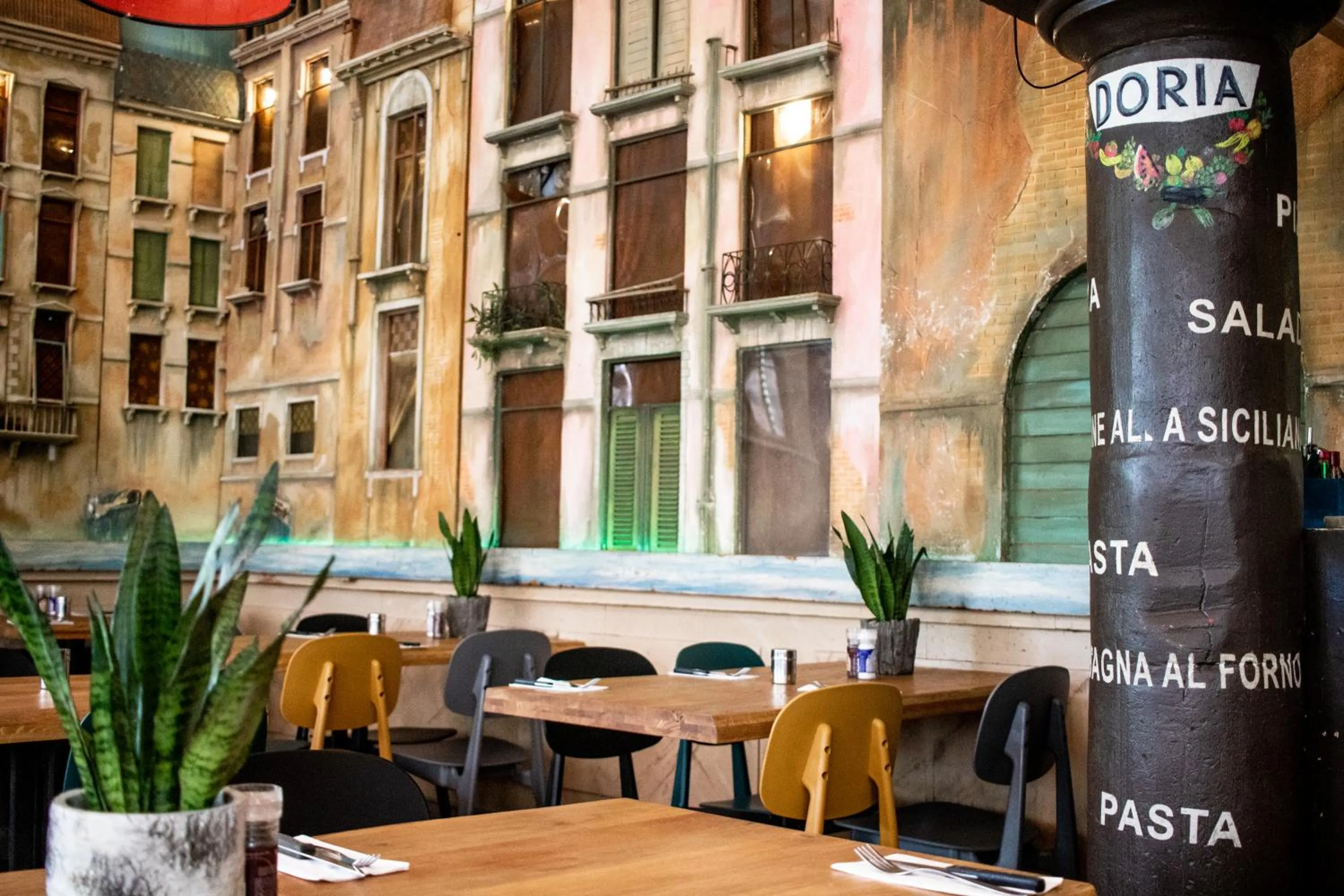 Restaurant/places to eat in Hotel Doria