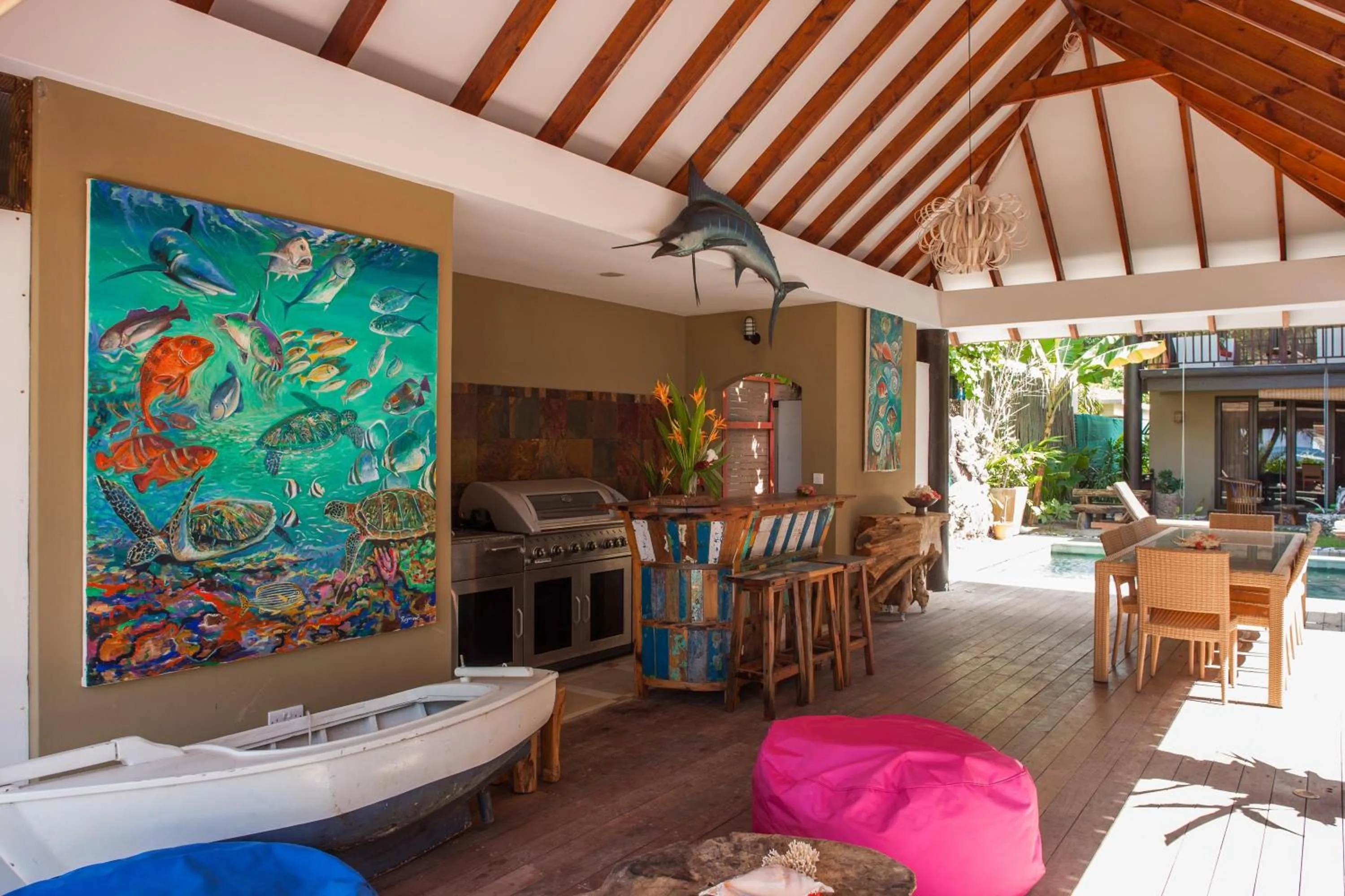 BBQ facilities in Villas des Alizes beachfront suites and garden villas