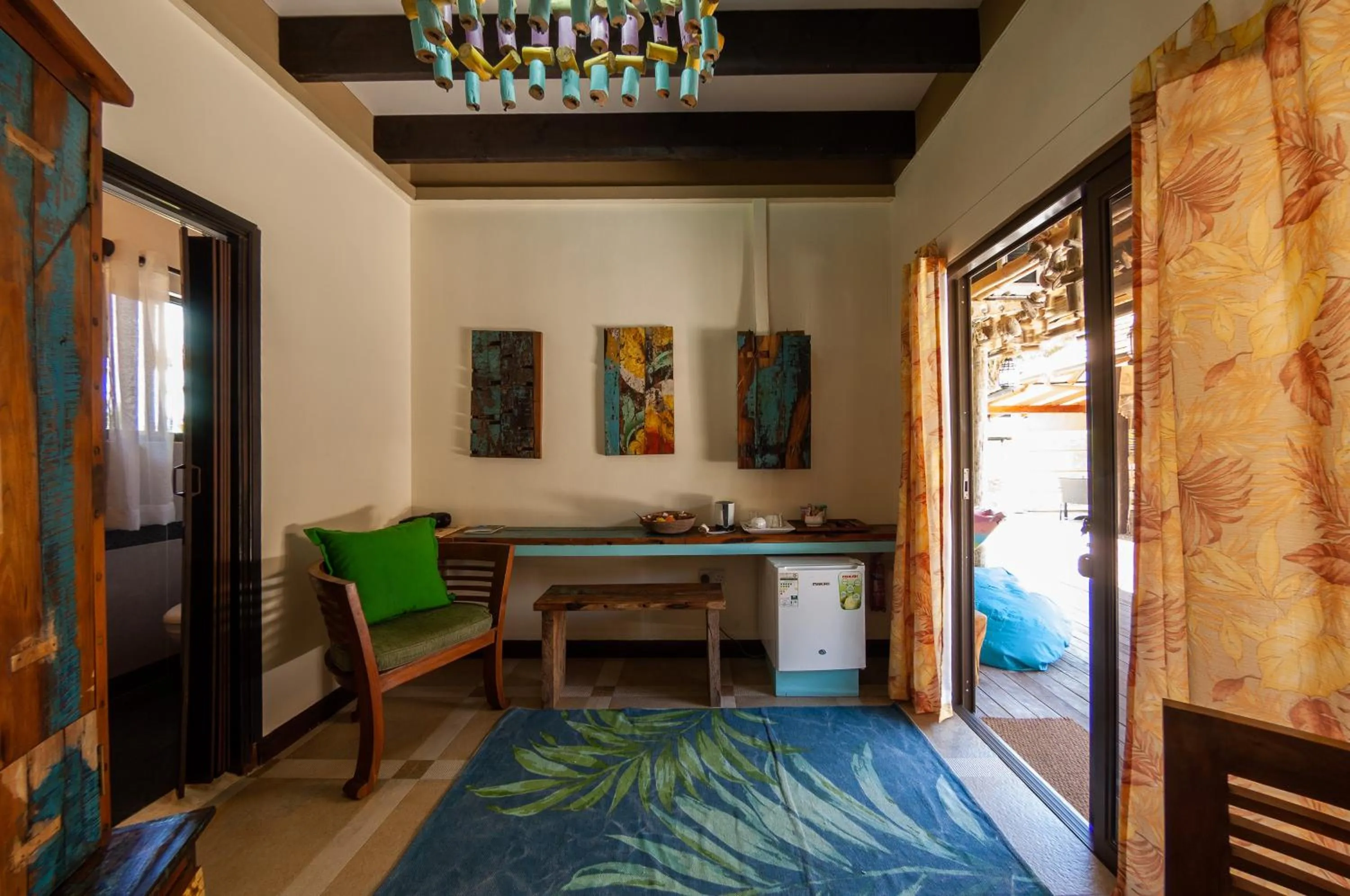 Bed in Villas des Alizes beachfront suites and garden villas