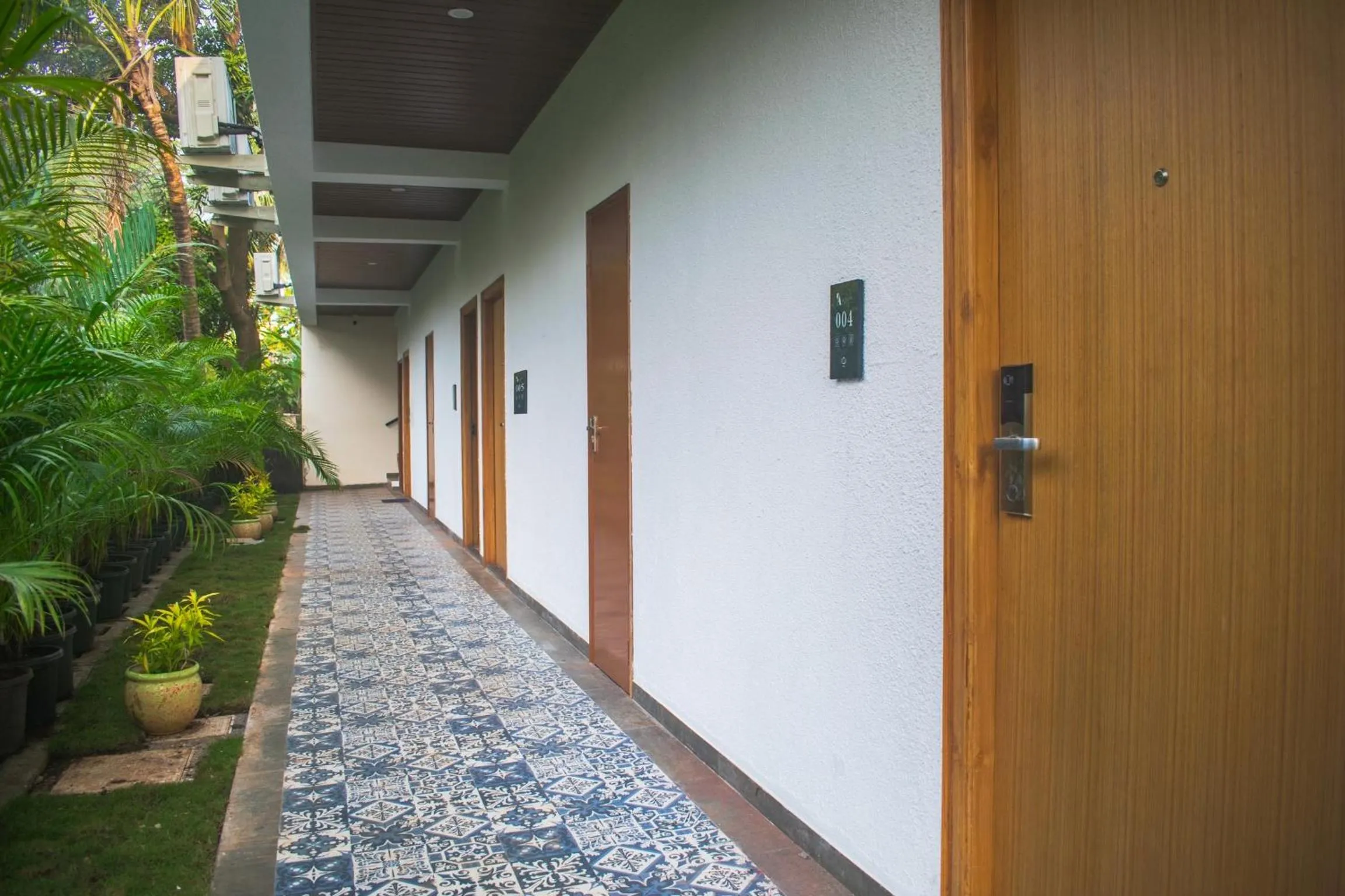Patio in Altrude By The Sea