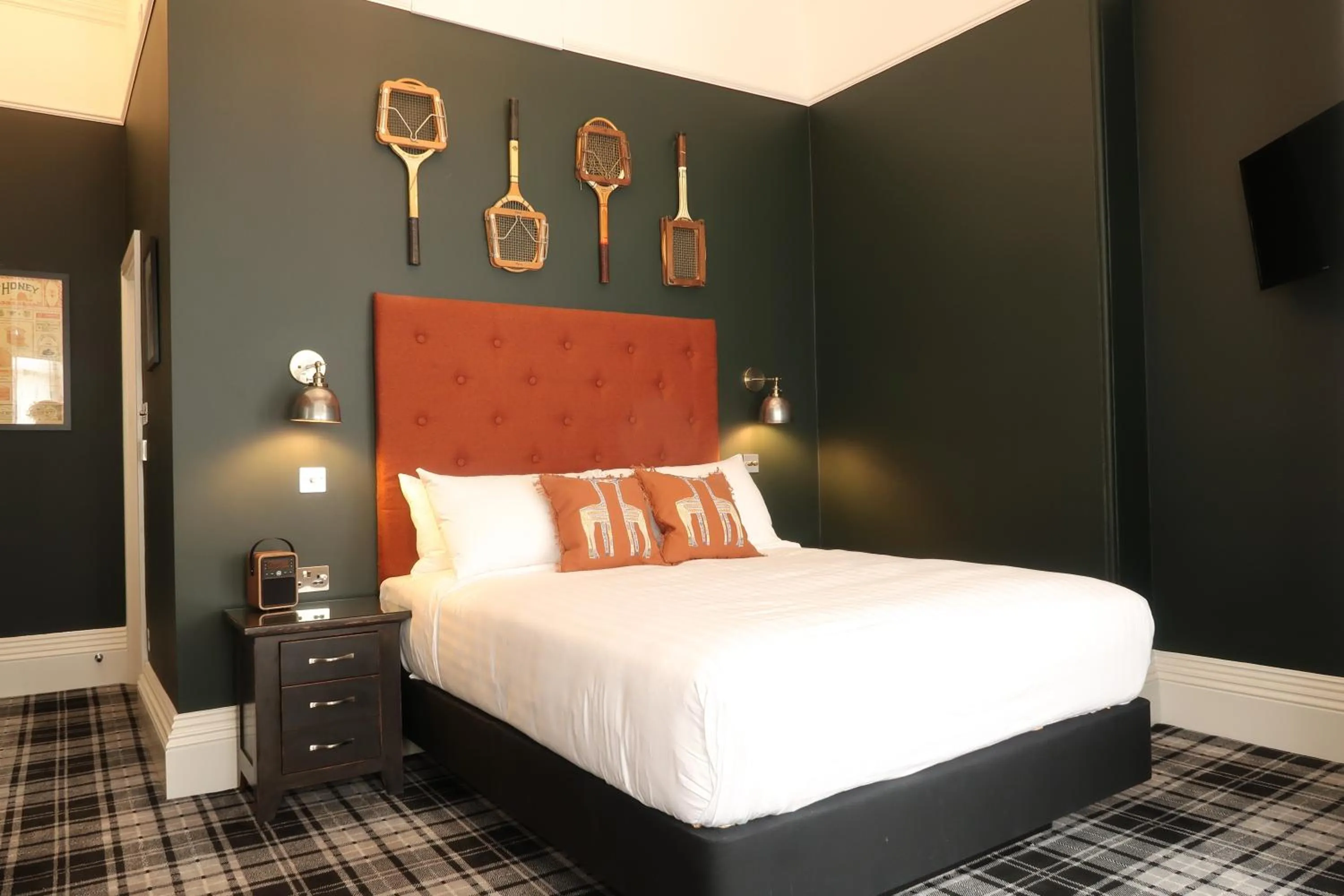 Bathroom, Bed in The Craft House