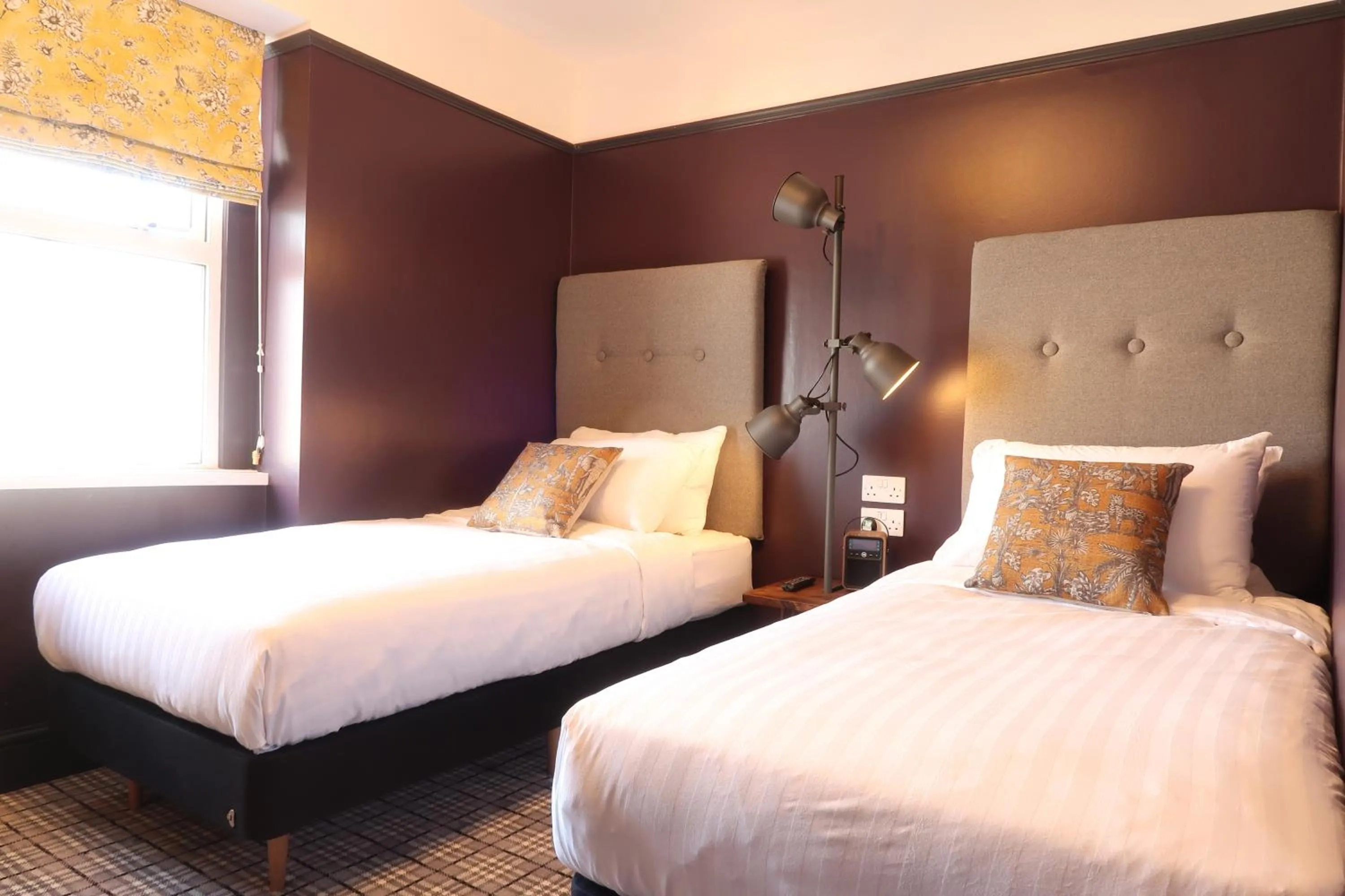 Shower, Bed in The Craft House