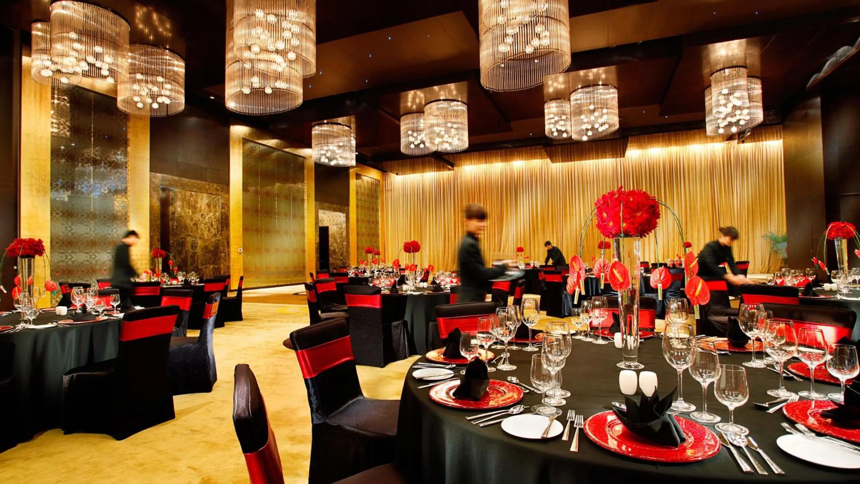 Banquet/Function facilities in InterContinental Beijing Beichen by IHG l Walking Distance to Bird's Nest & Water Cube & Metro Station l Interconnected with China National Convention Center l Award-winning Club Lounge with Mixologist l Direct Metro Line to Wangfujing