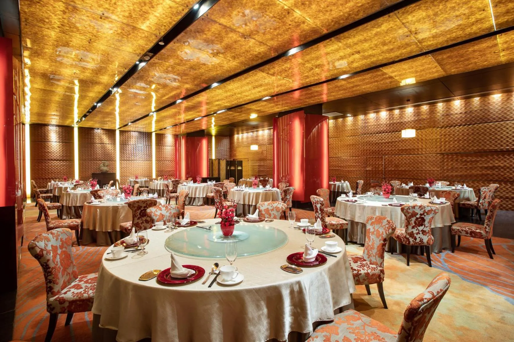Restaurant/places to eat in InterContinental Beijing Beichen by IHG l Walking Distance to Bird's Nest & Water Cube & Metro Station l Interconnected with China National Convention Center l Award-winning Club Lounge with Mixologist l Direct Metro Line to Wangfujing