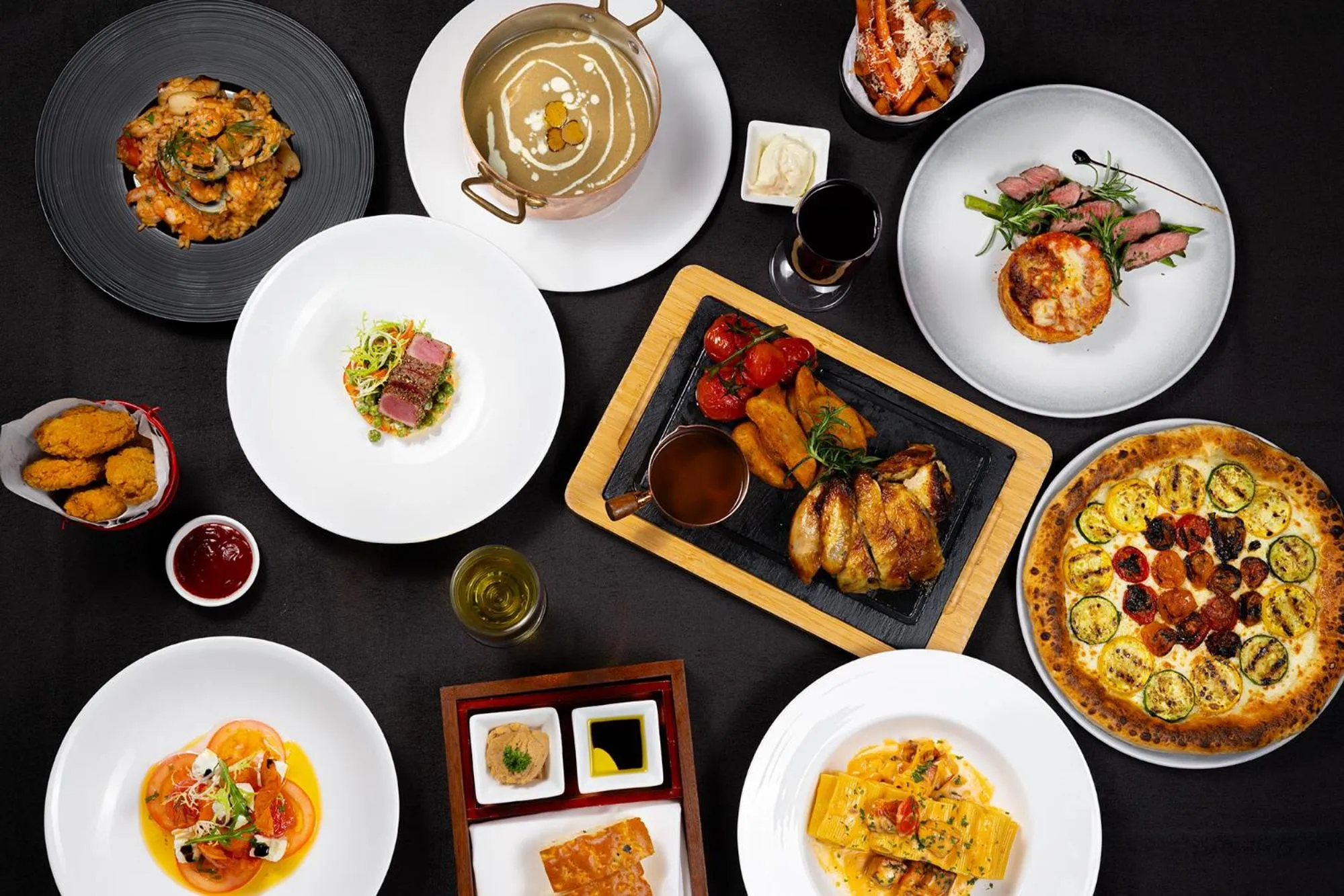 Restaurant/places to eat in InterContinental Beijing Beichen by IHG l Walking Distance to Bird's Nest & Water Cube & Metro Station l Interconnected with China National Convention Center l Award-winning Club Lounge with Mixologist l Direct Metro Line to Wangfujing