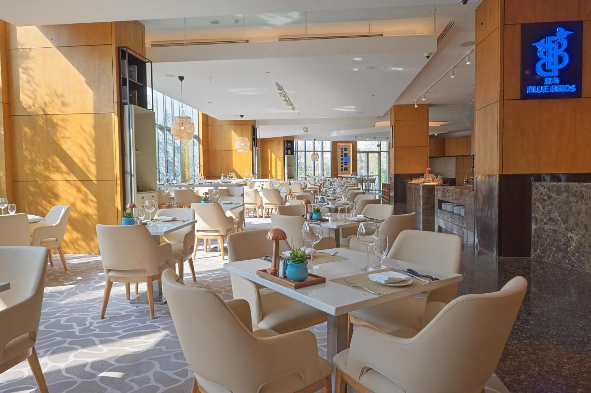 Restaurant/places to eat in InterContinental Beijing Beichen by IHG l Walking Distance to Bird's Nest & Water Cube & Metro Station l Interconnected with China National Convention Center l Award-winning Club Lounge with Mixologist l Direct Metro Line to Wangfujing