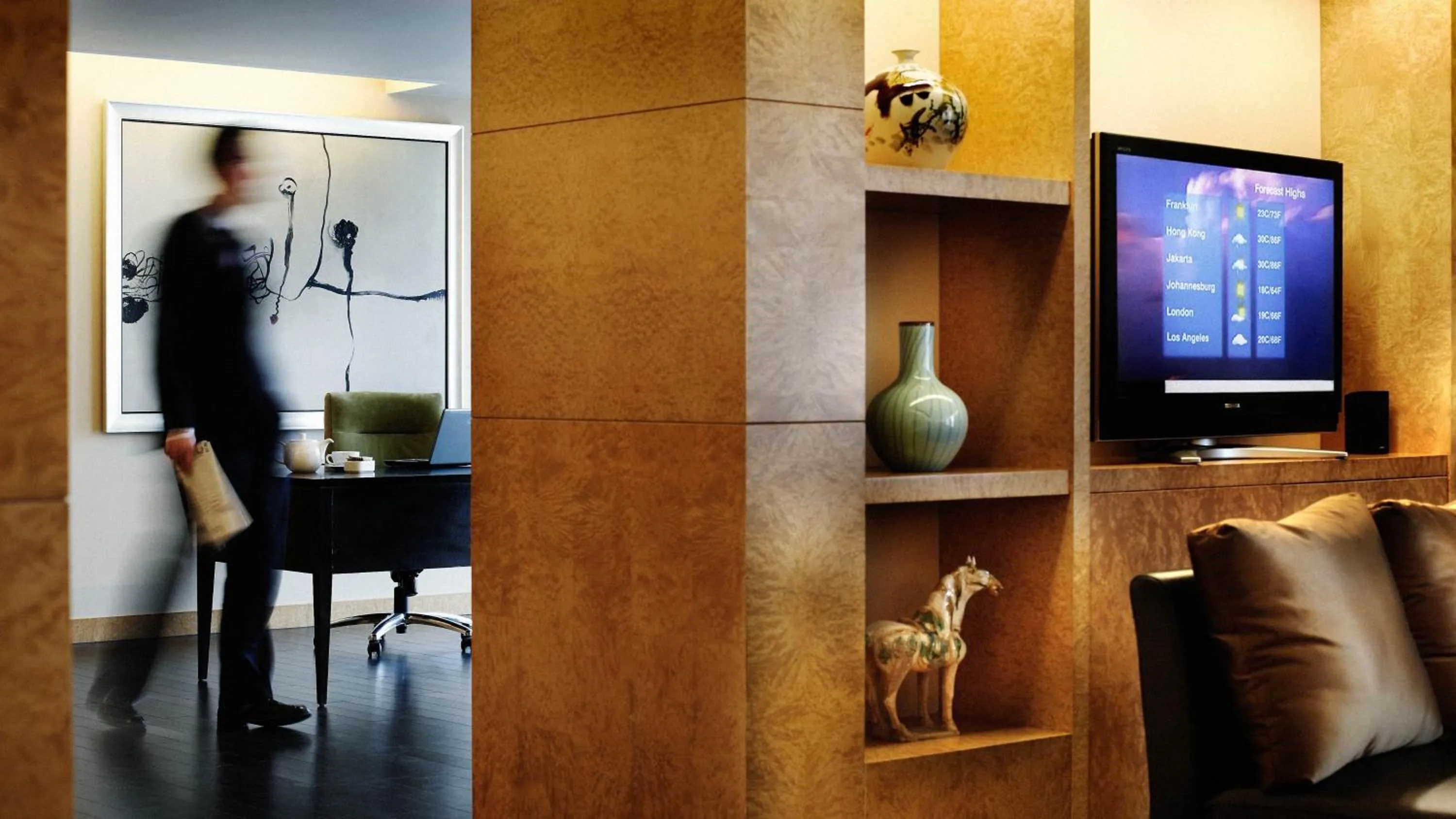 Photo of the whole room in InterContinental Beijing Beichen by IHG l Walking Distance to Bird's Nest & Water Cube & Metro Station l Interconnected with China National Convention Center l Award-winning Club Lounge with Mixologist l Direct Metro Line to Wangfujing